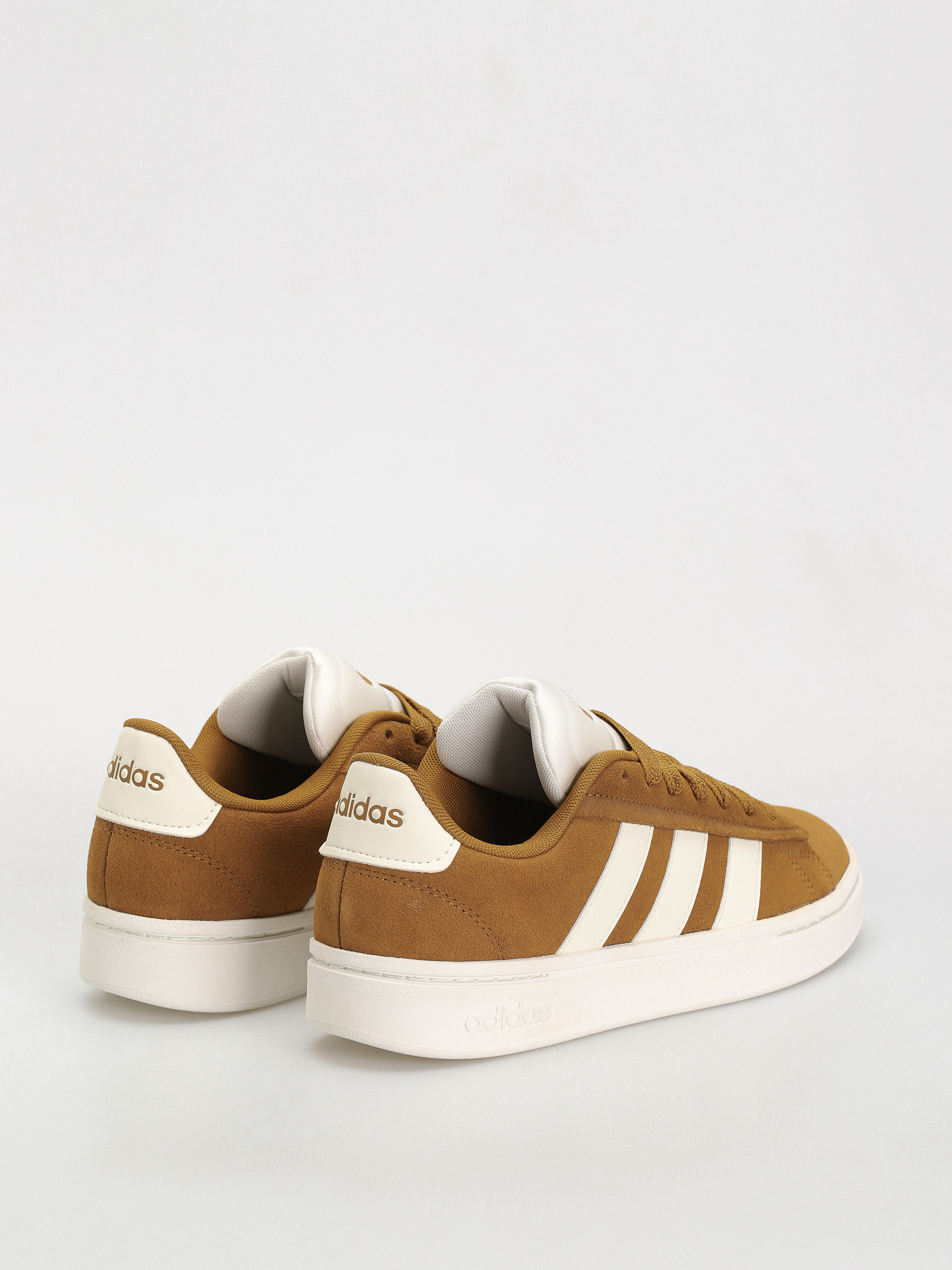 adidas Grand Court Alpha 0 Cipők (brostr/owhite/owhite)