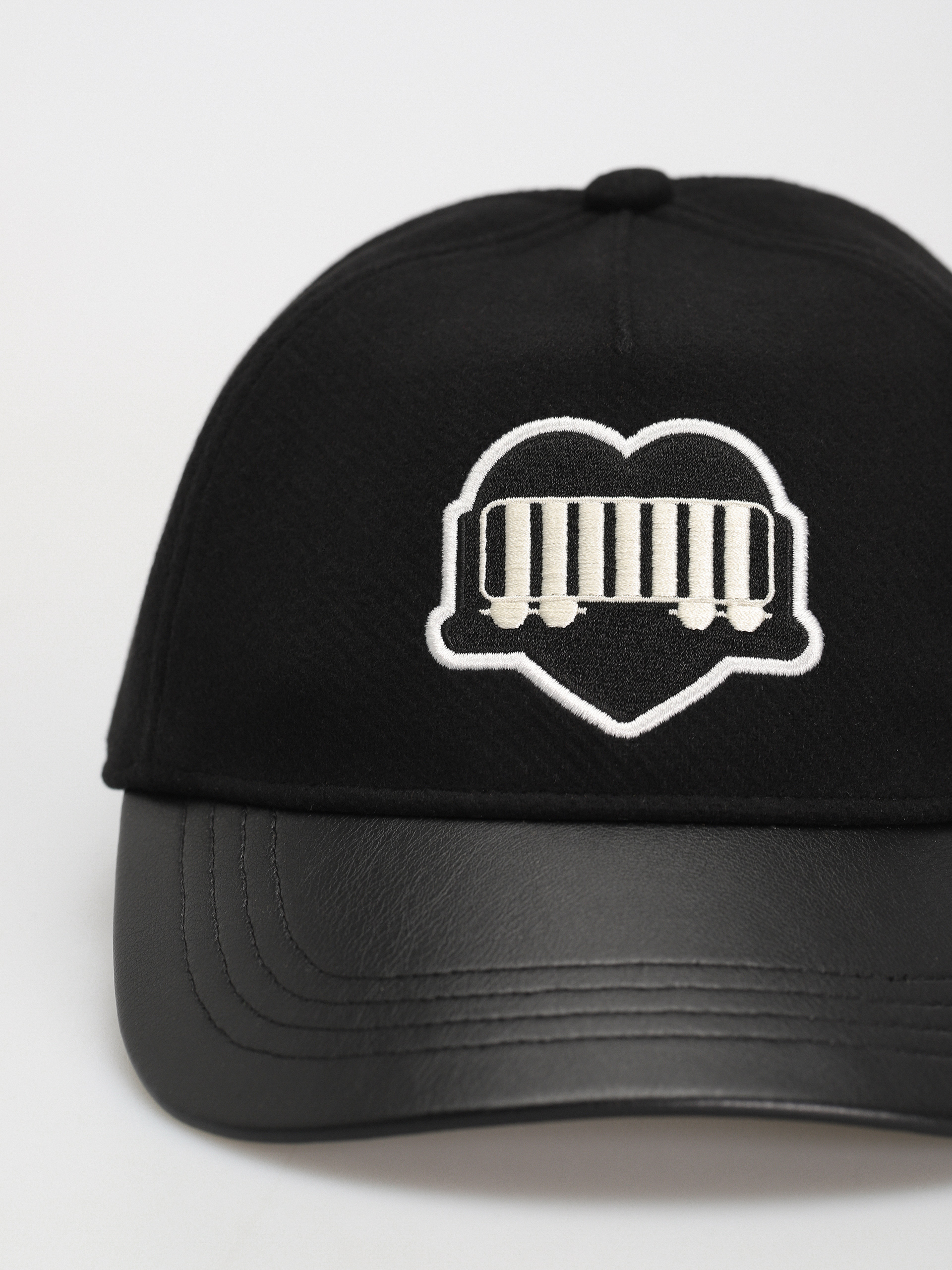 Carhartt WIP Heart Train Baseball sapka (black/black)