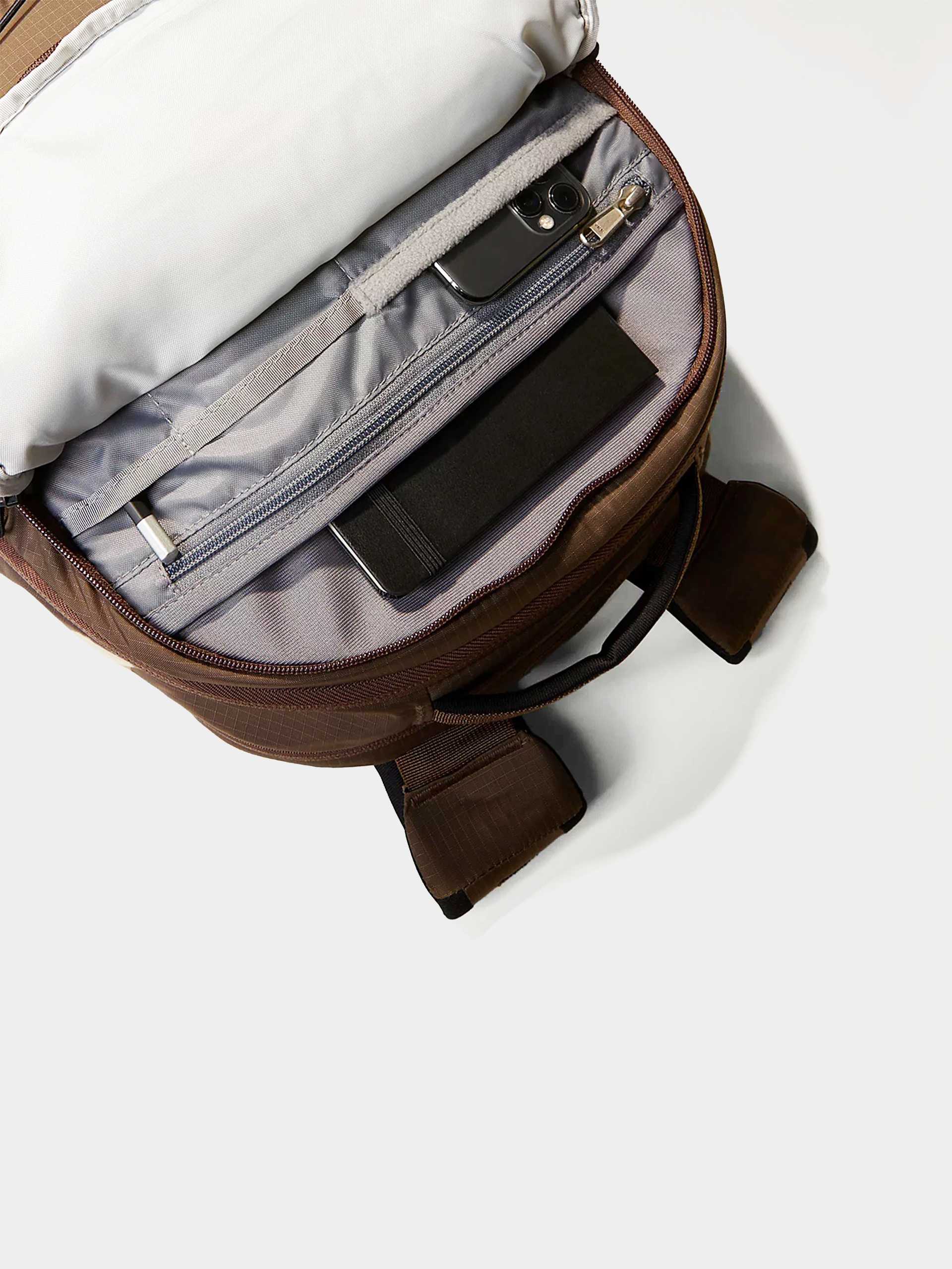 Hátizsák The North Face Borealis (smokey brown/tnf black)