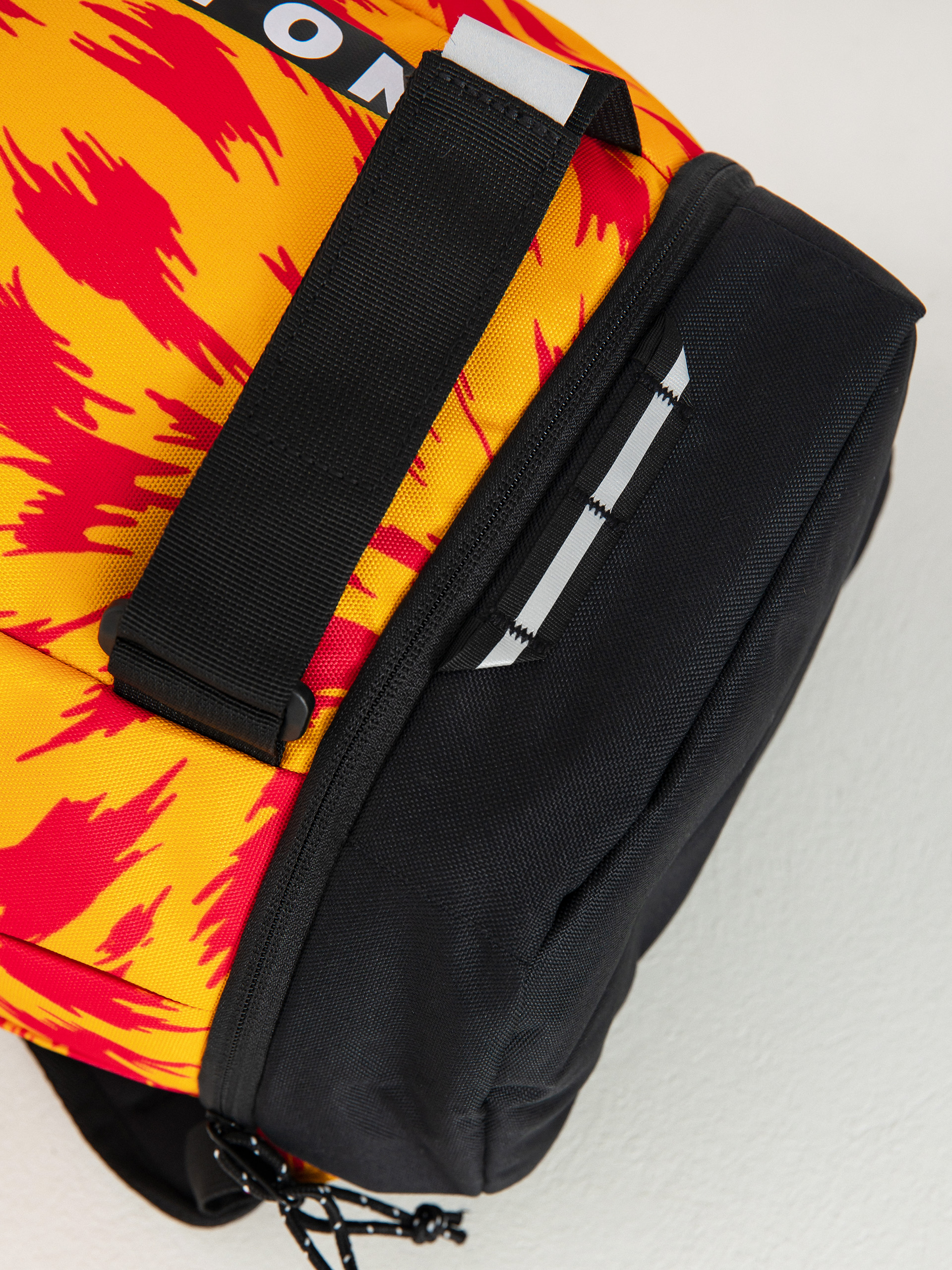 Hátizsák Burton Distortion 18L JR (fur goldenrod)