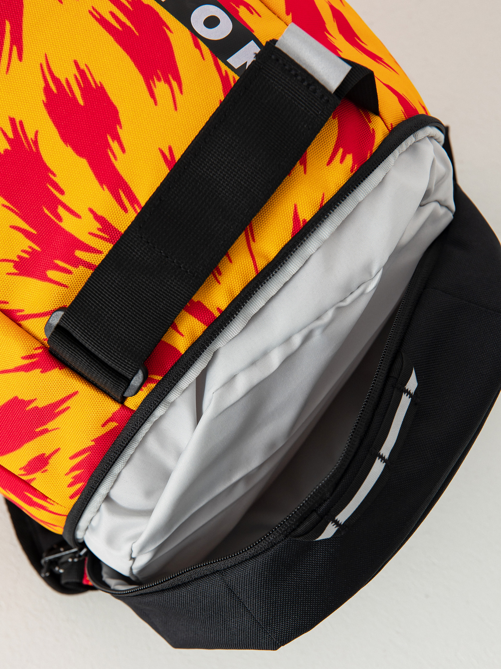 Hátizsák Burton Distortion 18L JR (fur goldenrod)