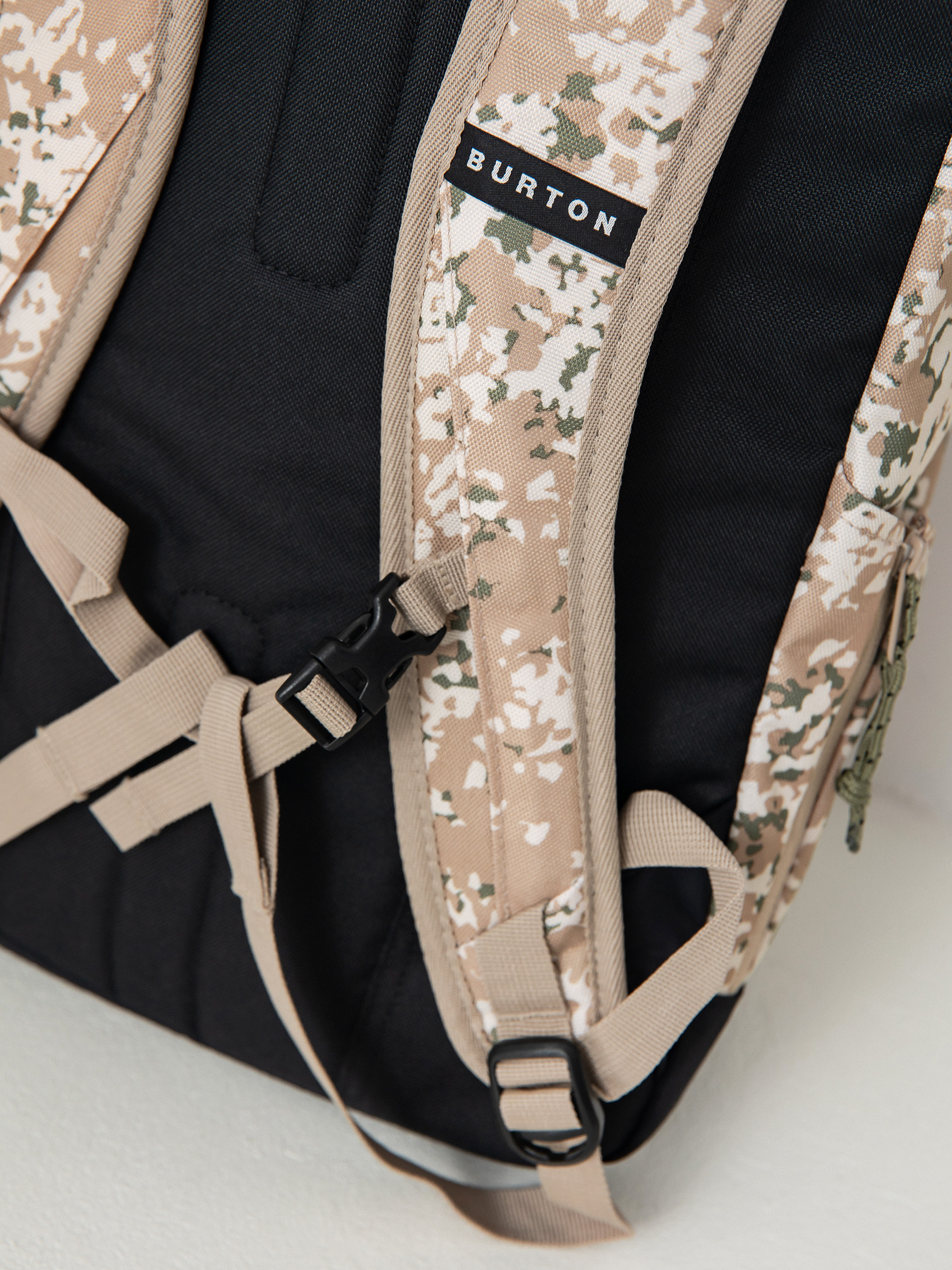 Hátizsák Burton Kilo 2.0 27L (snowfall camo)