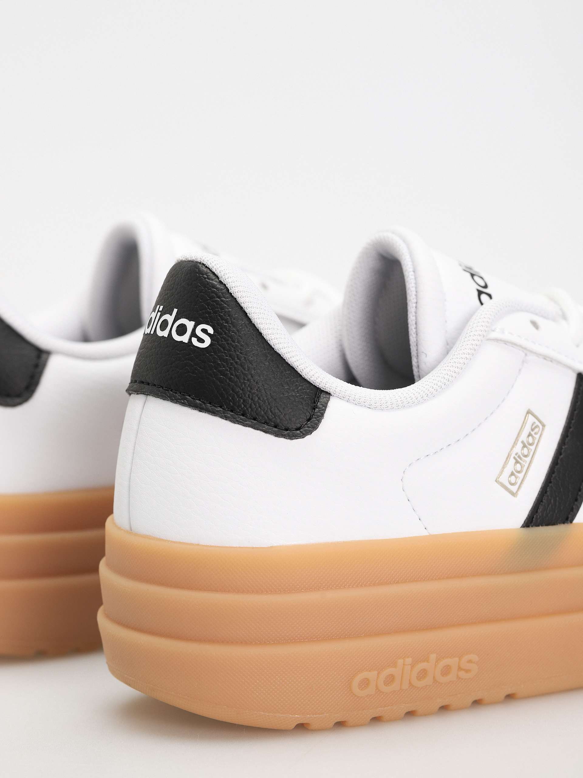 adidas Vl Court Bold Wmn Cipők (ftwwht/cblack/wonbei)