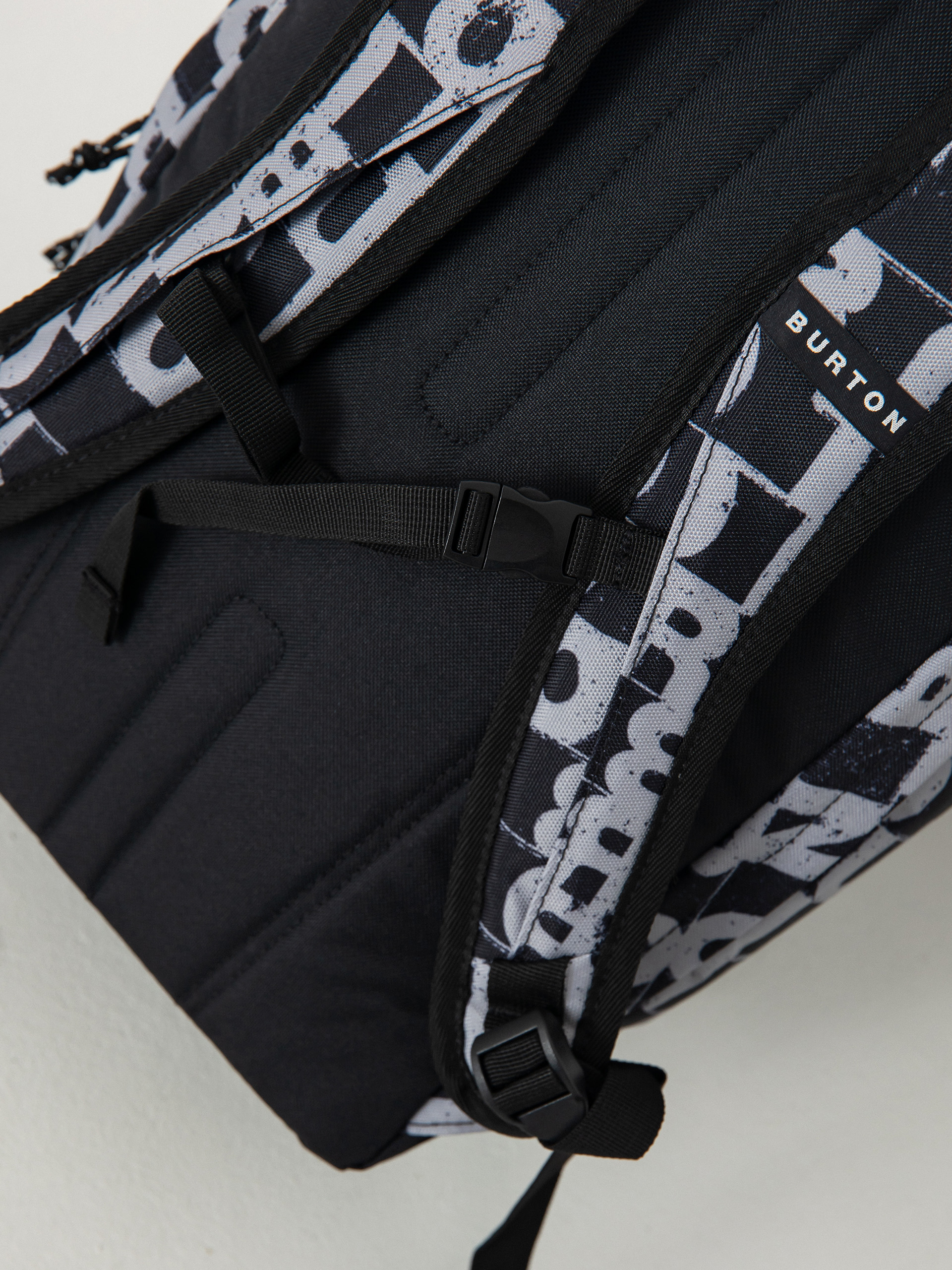 Hátizsák Burton Distortion 18L JR (lined letters)