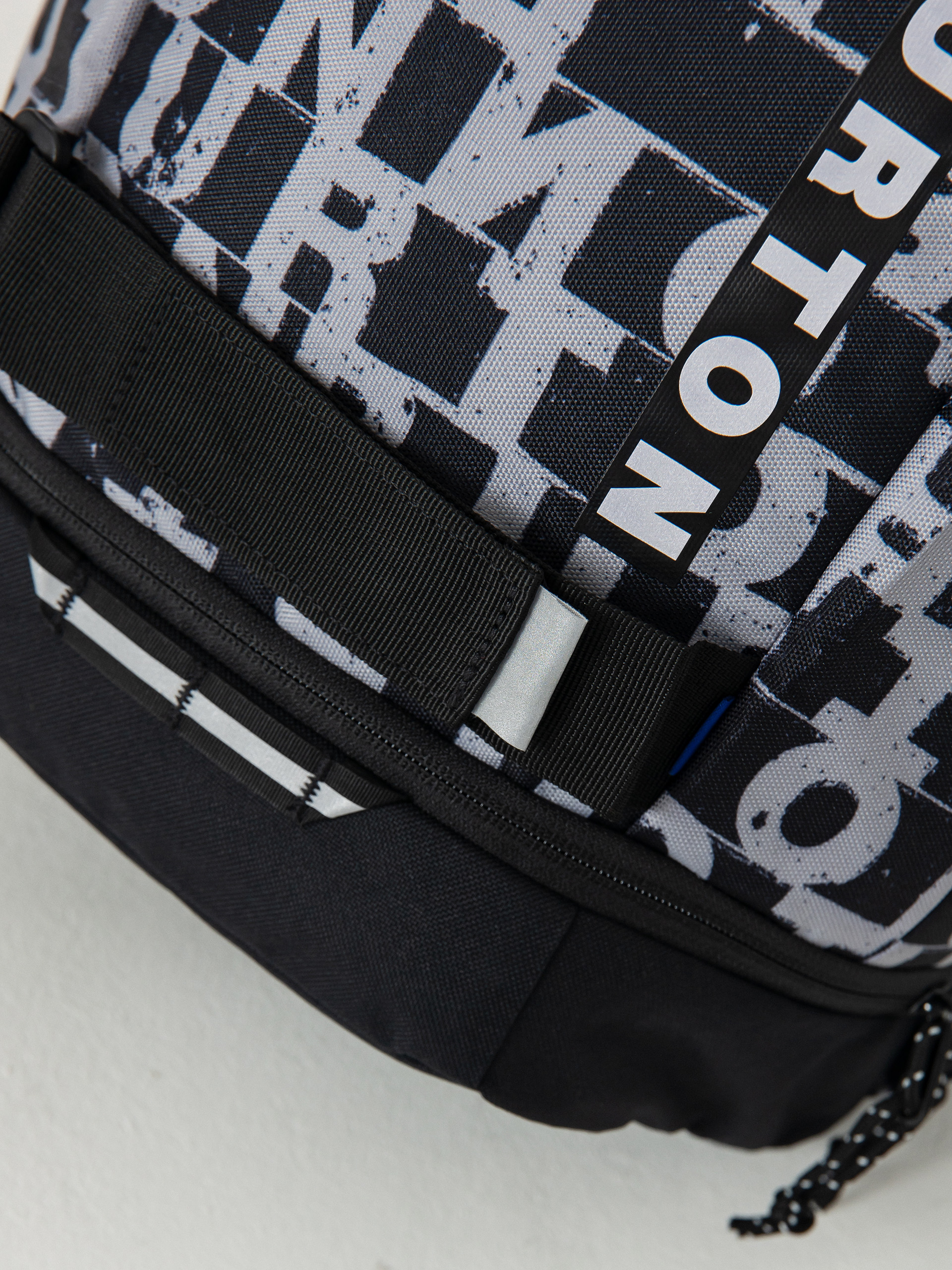 Hátizsák Burton Distortion 18L JR (lined letters)