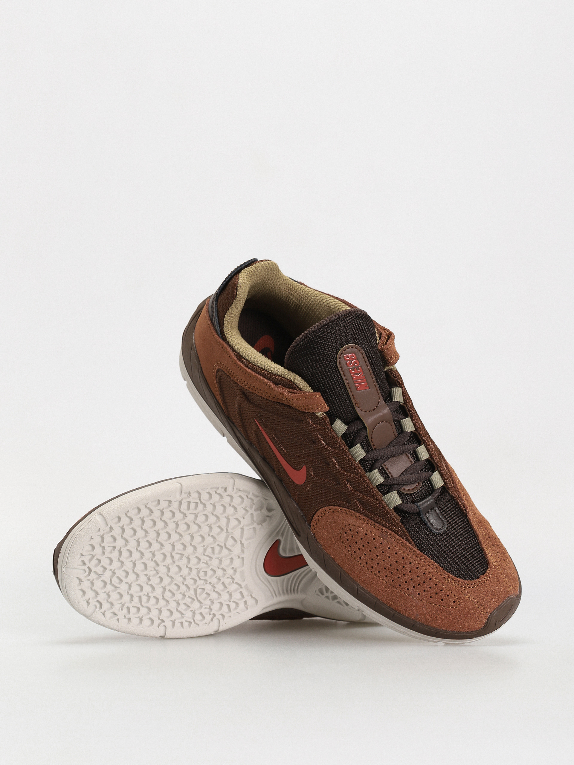 Cipők Nike SB Vertebrae (cacao  wow/dragon red lt british tan)