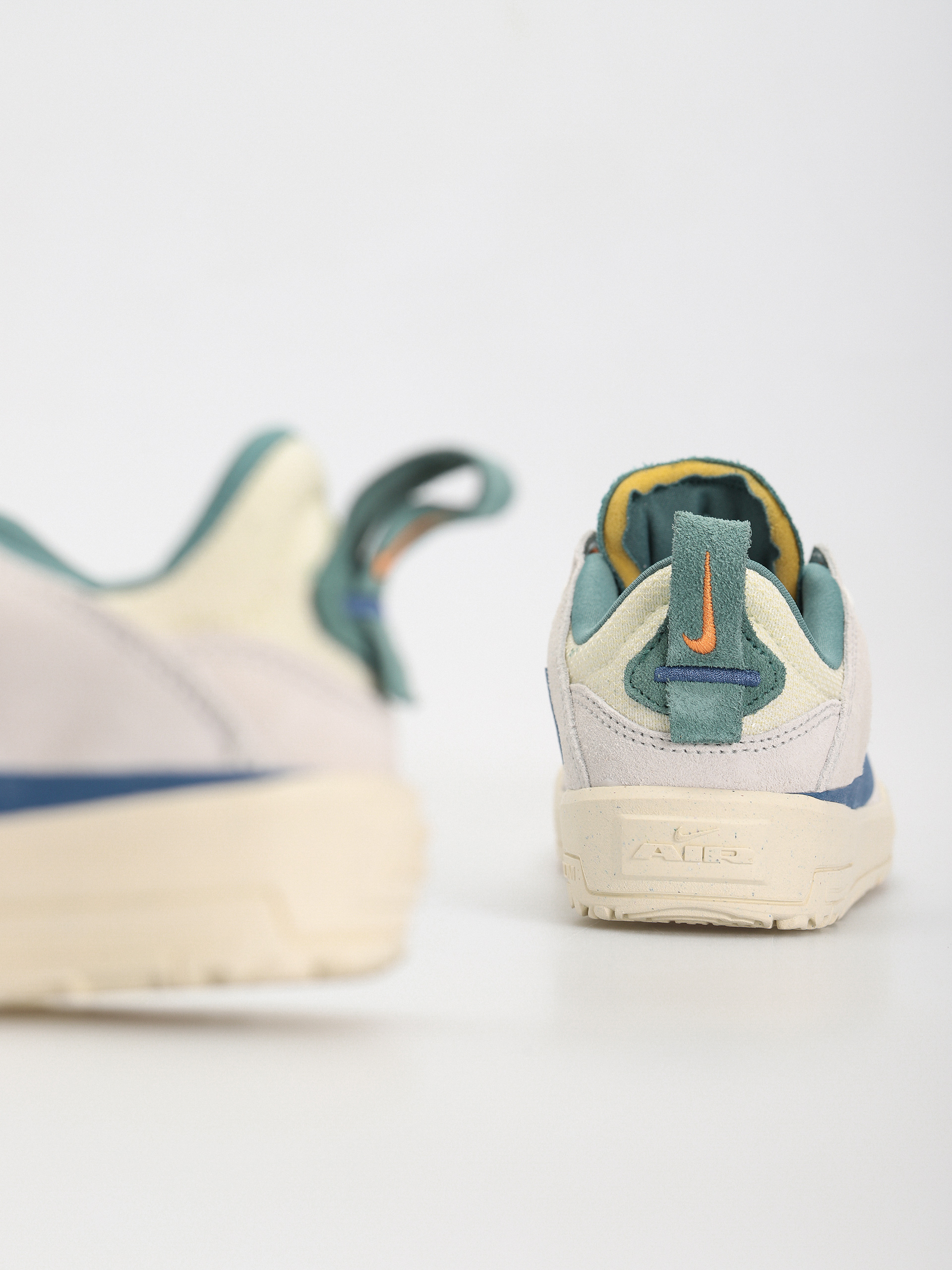 Cipők Nike SB Day One JR (sail/court blue coconut milk photon dust)