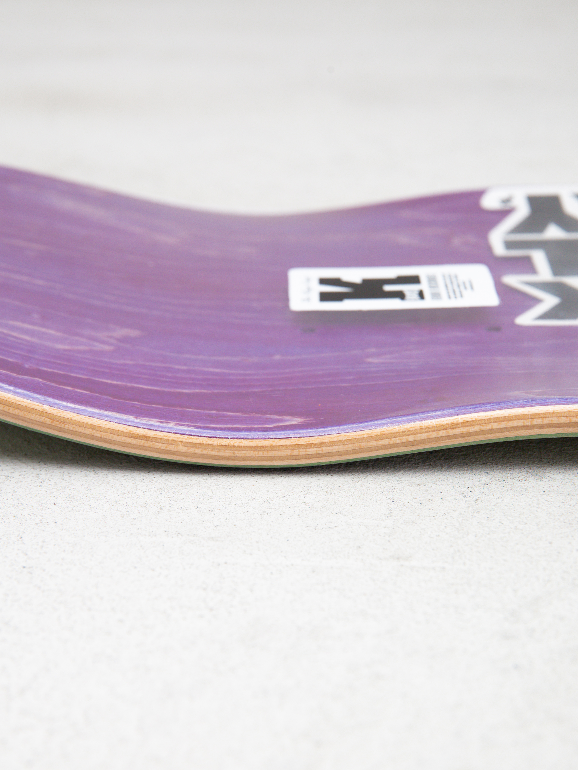 Gördeszka lap DGK Graffiti Boy (assorted)