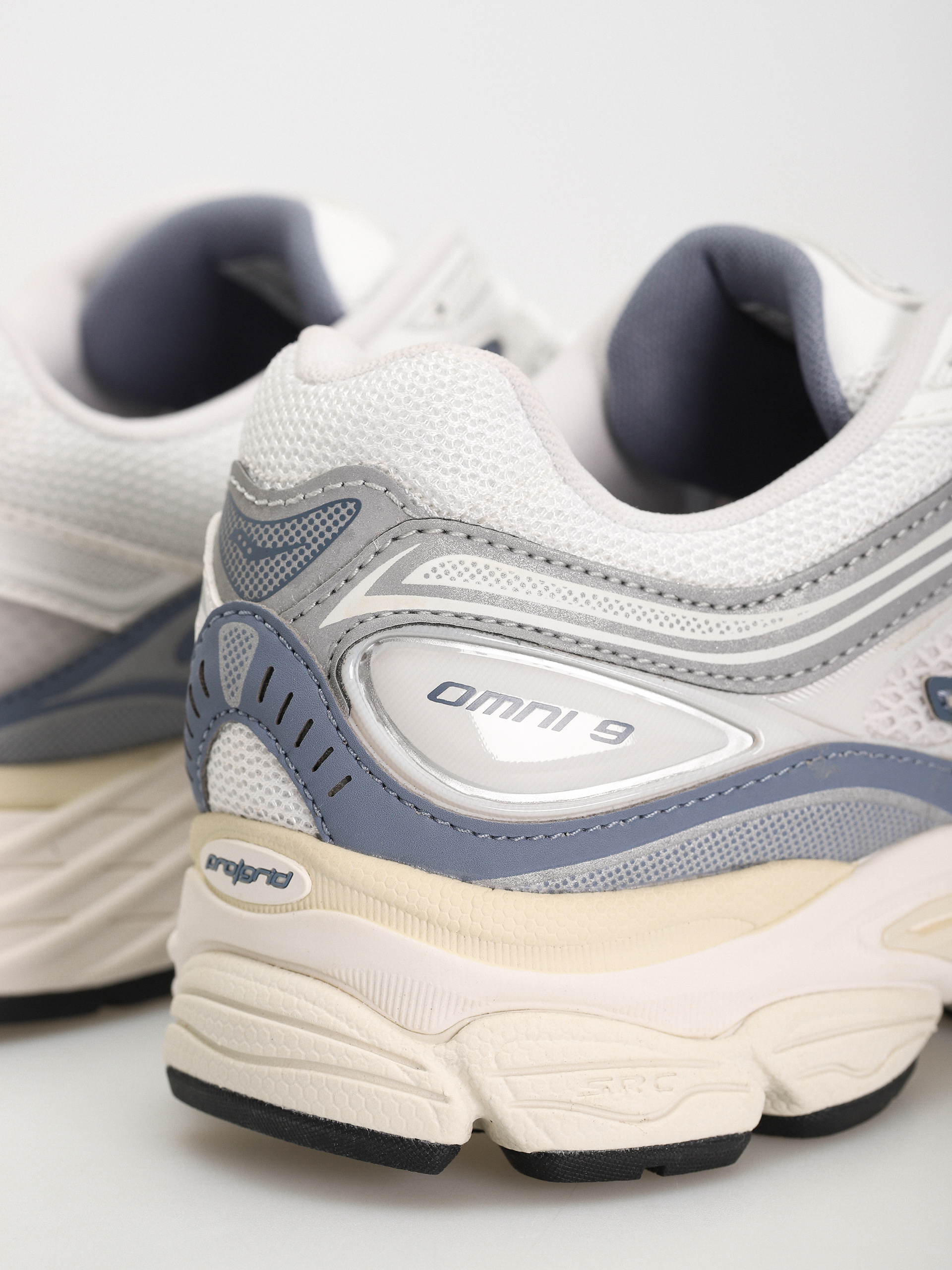 Cipők Saucony Progrid Omni 9 (ivory/blue)