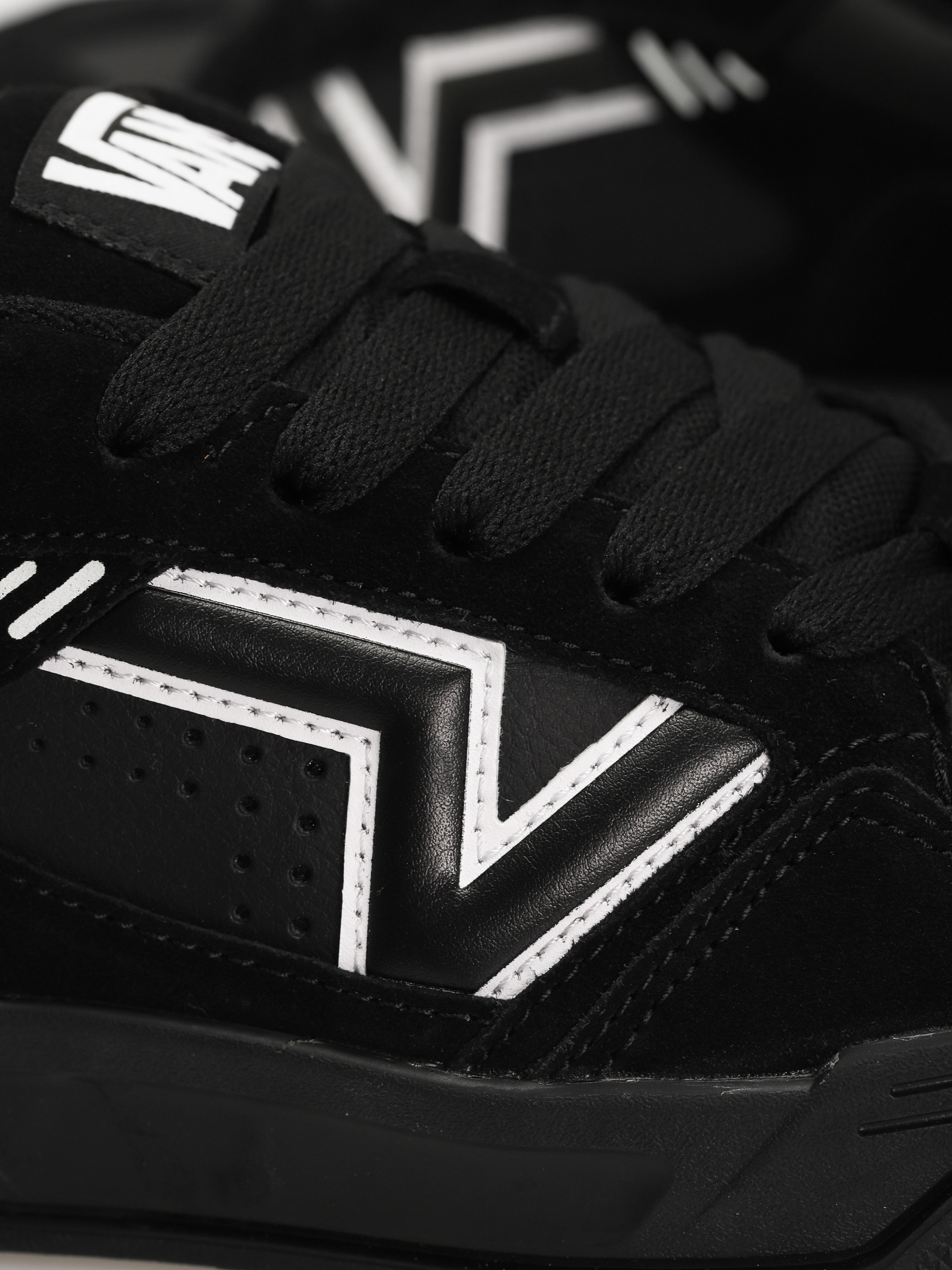 Vans Upland Cipők (black/black/white)