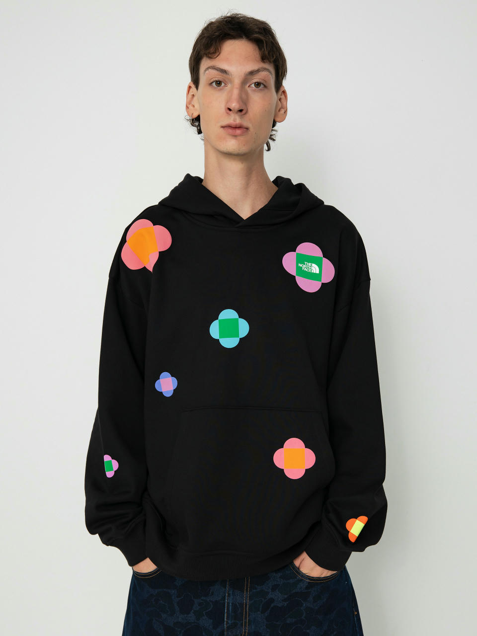 The North Face X Yinka Ilori Let’S Blossom Together Graphic HD Kapucnis pulóver (tnf black)