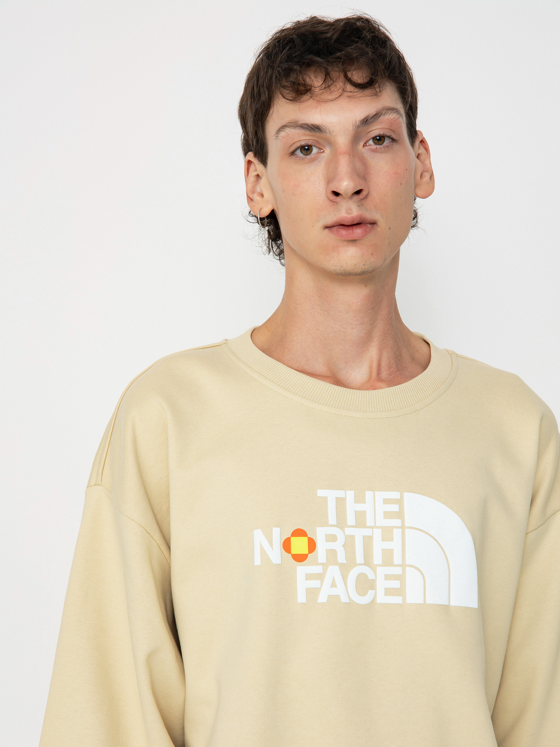The North Face X Yinka Ilori Crew Pulóver (gravel)