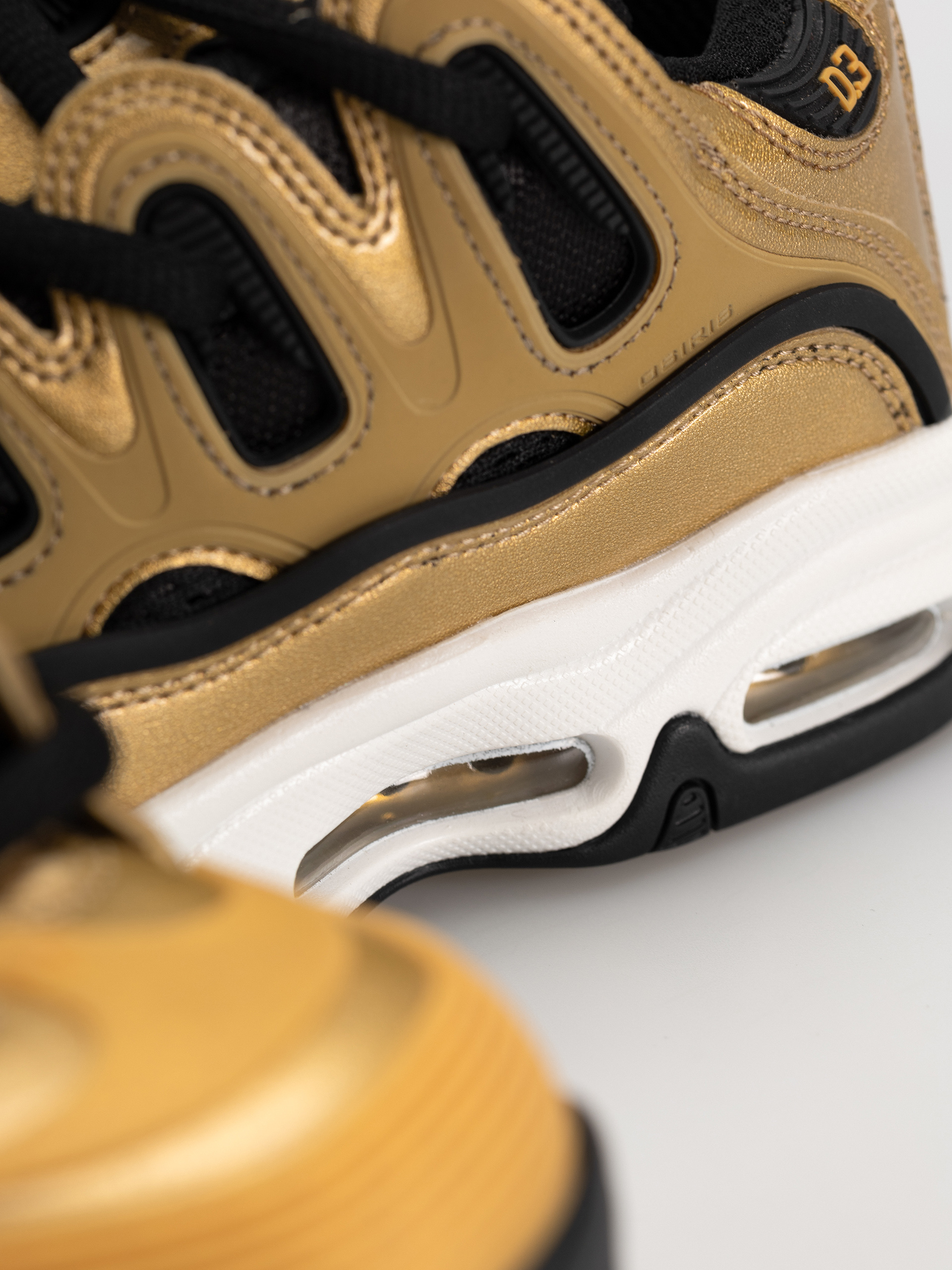 Cipők Osiris D3 2001 (gold/black/white)