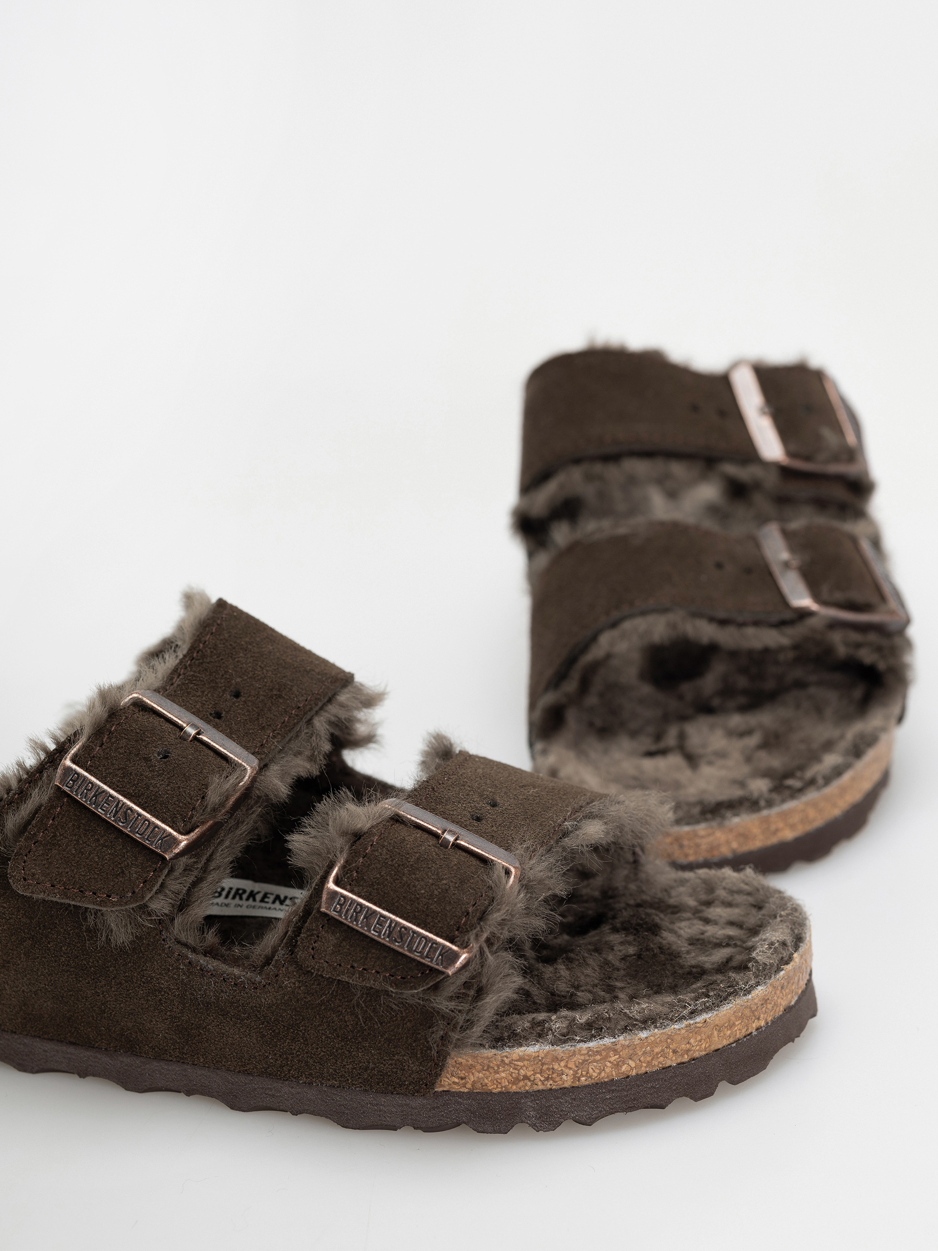 Birkenstock Arizona Shearling Suede Leather Fur Narrow Wmn Flip-flop papucsok (mocha)