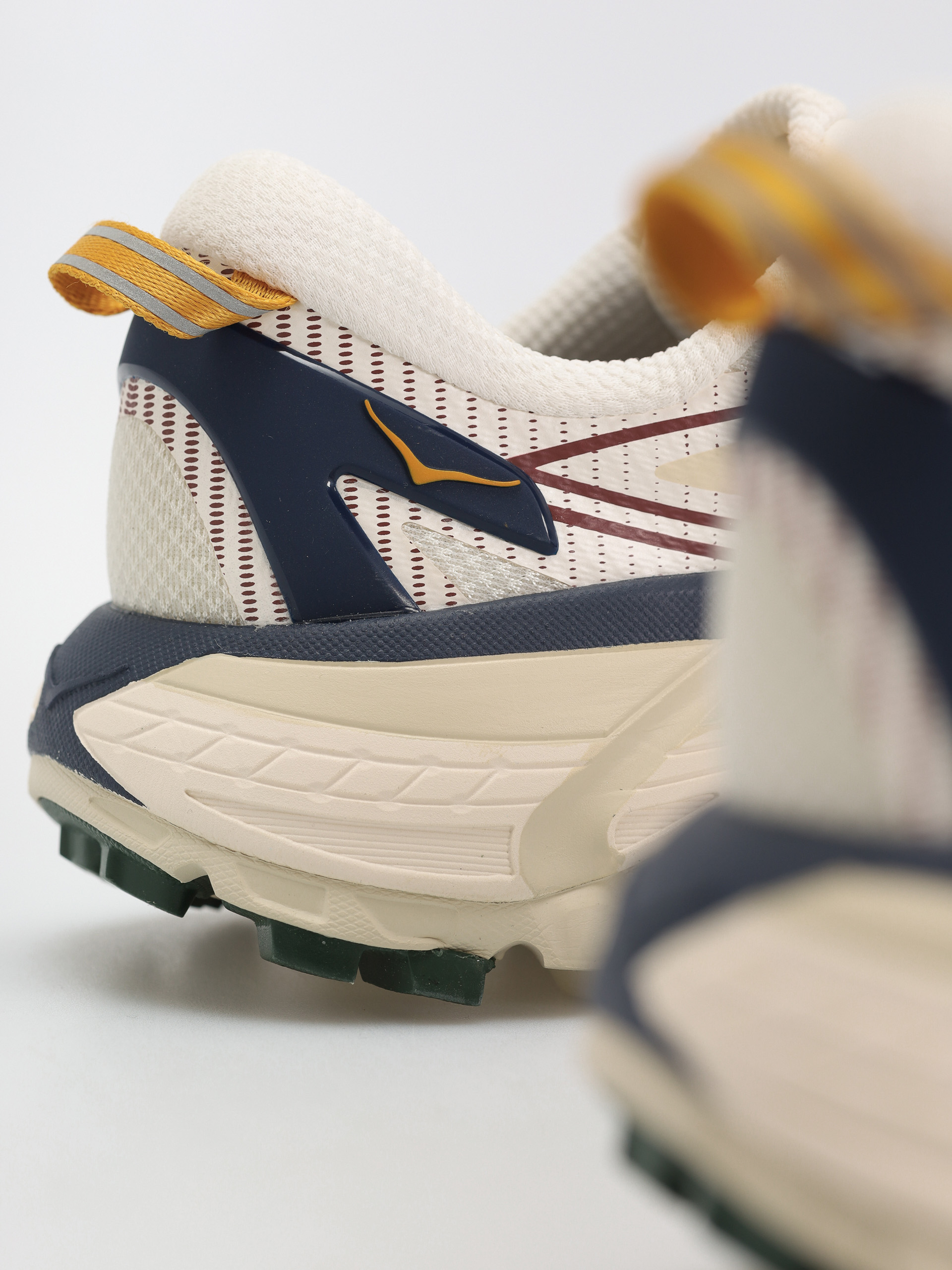 Hoka Mafate Speed 2 Cipők (alabaster/oat milk)