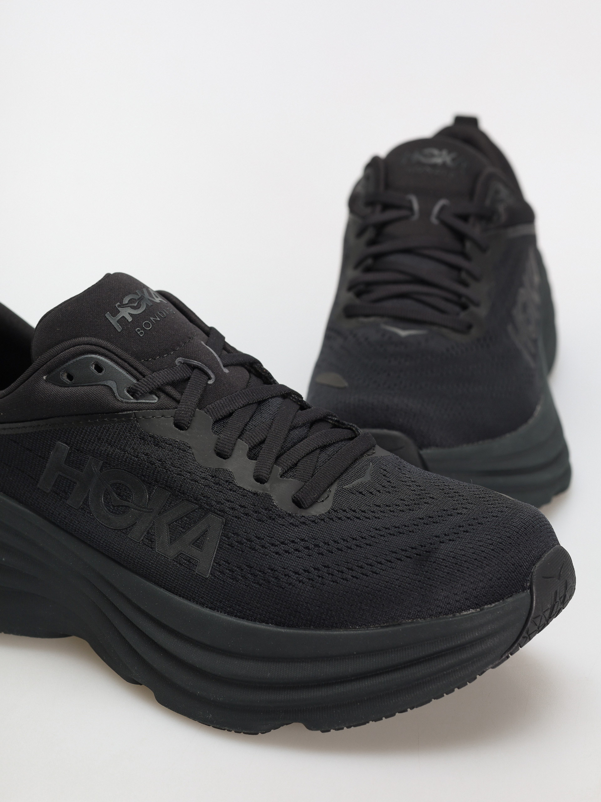 Hoka Bondi 8 Cipők (black/black)