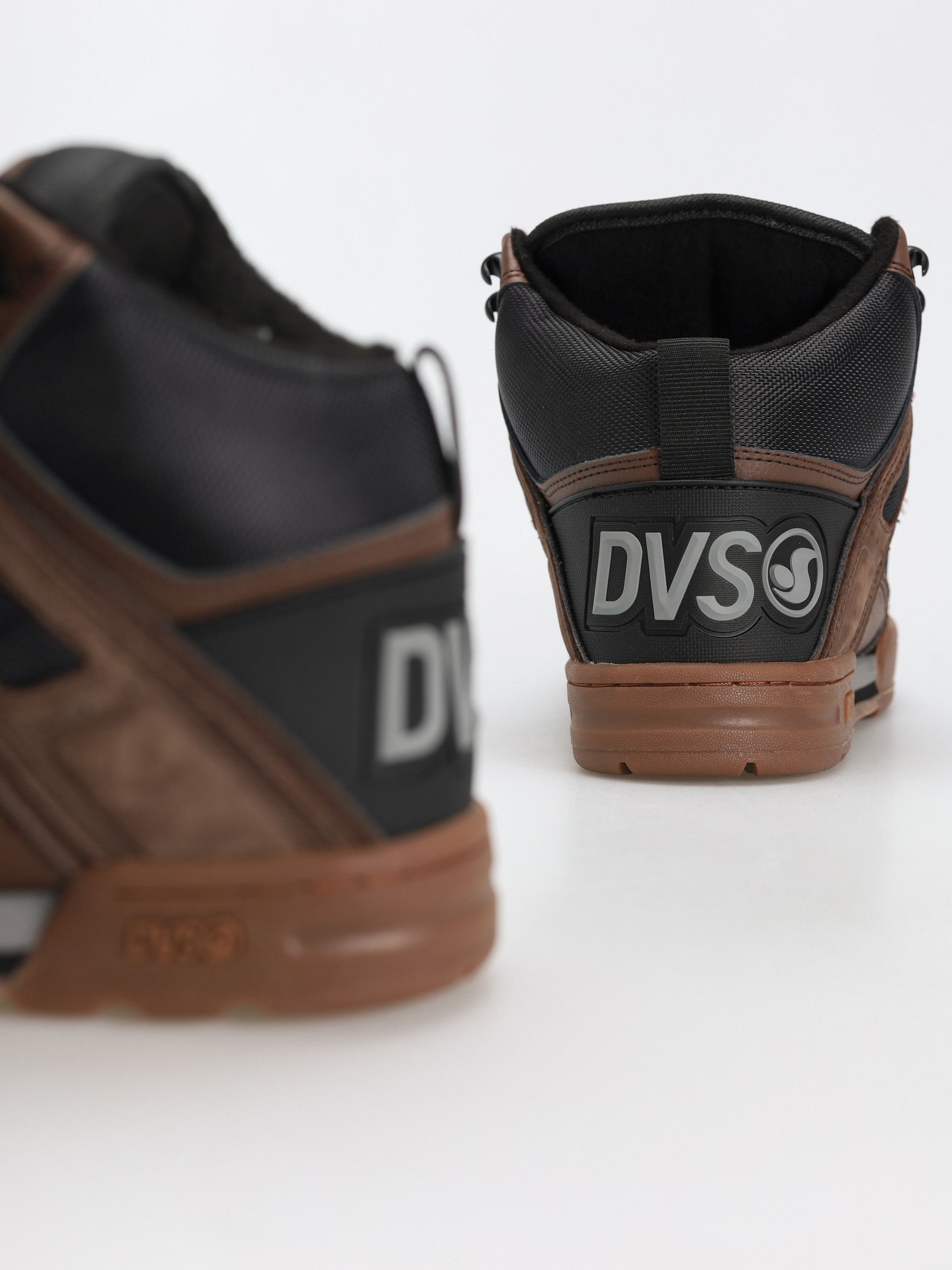 DVS Comanche Boot Cipők (brown/black/gum)