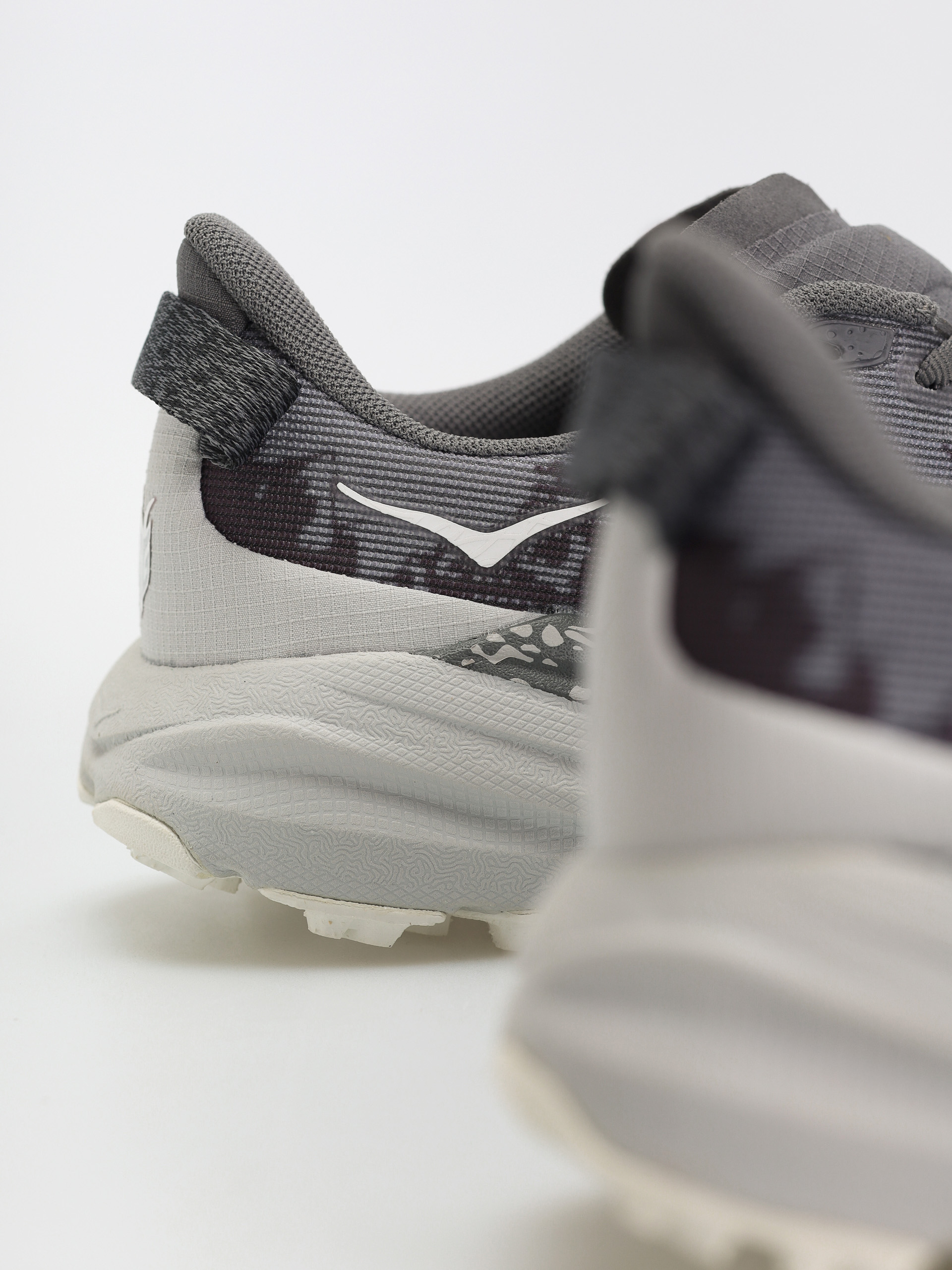 Cipők Hoka Speedgoat 6 Wmn (outer orbit/stardust)