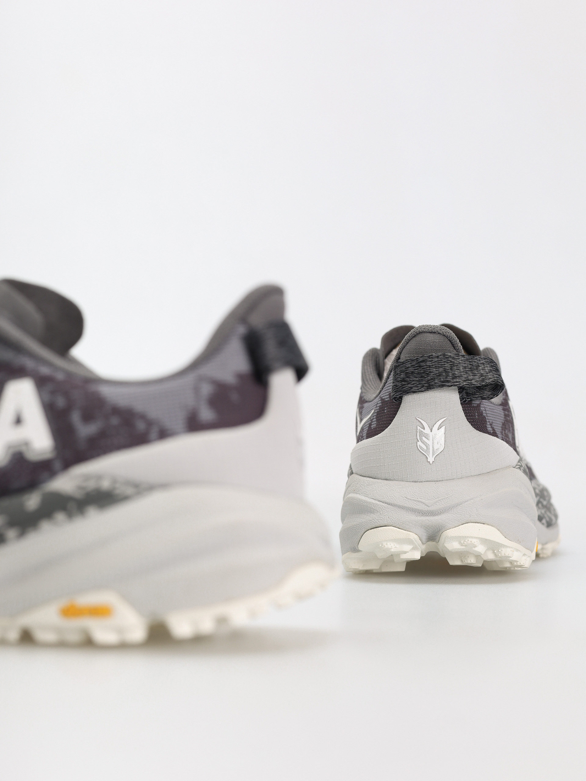 Cipők Hoka Speedgoat 6 Wmn (outer orbit/stardust)