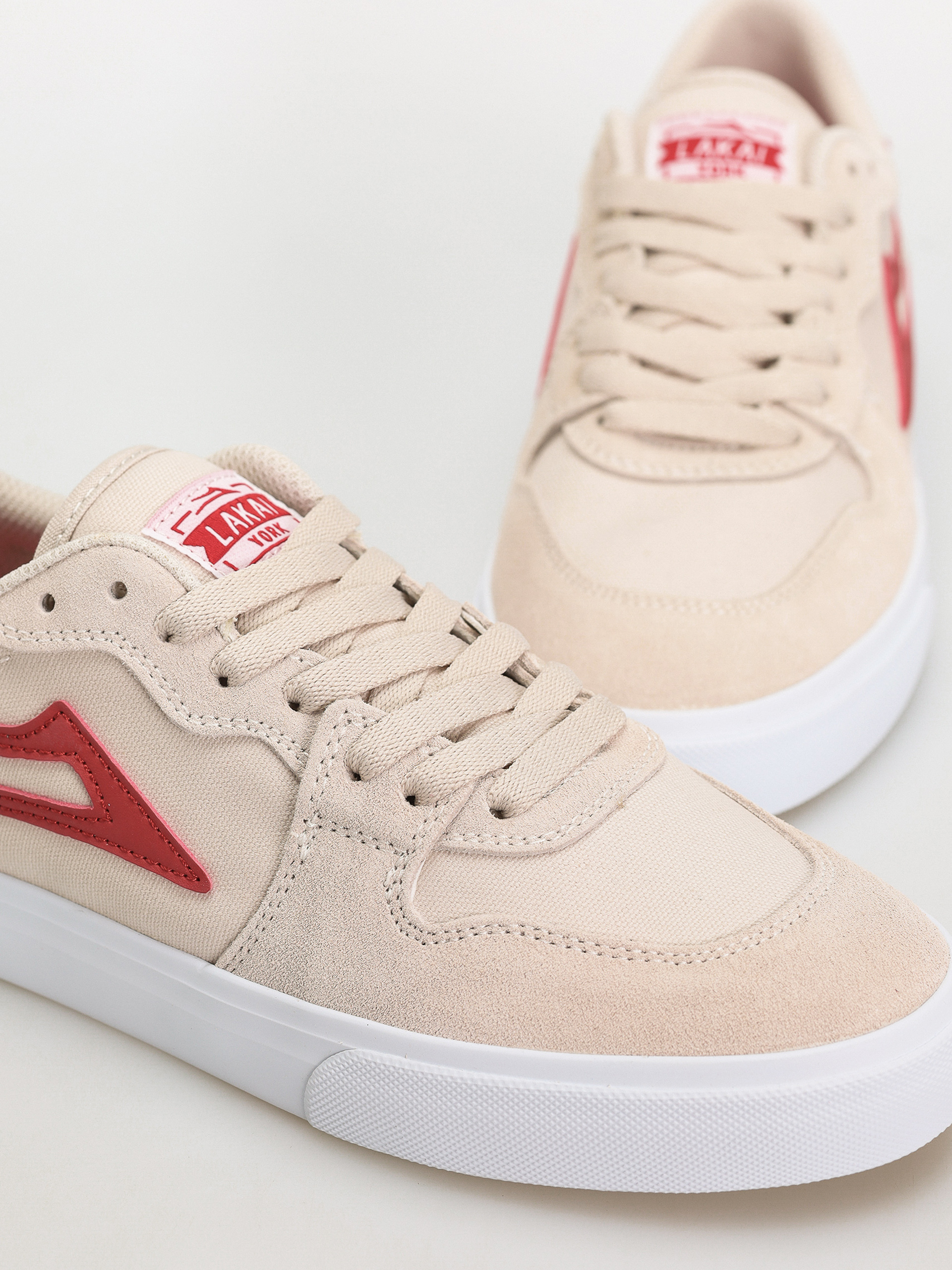 Lakai York Cipők (white red)