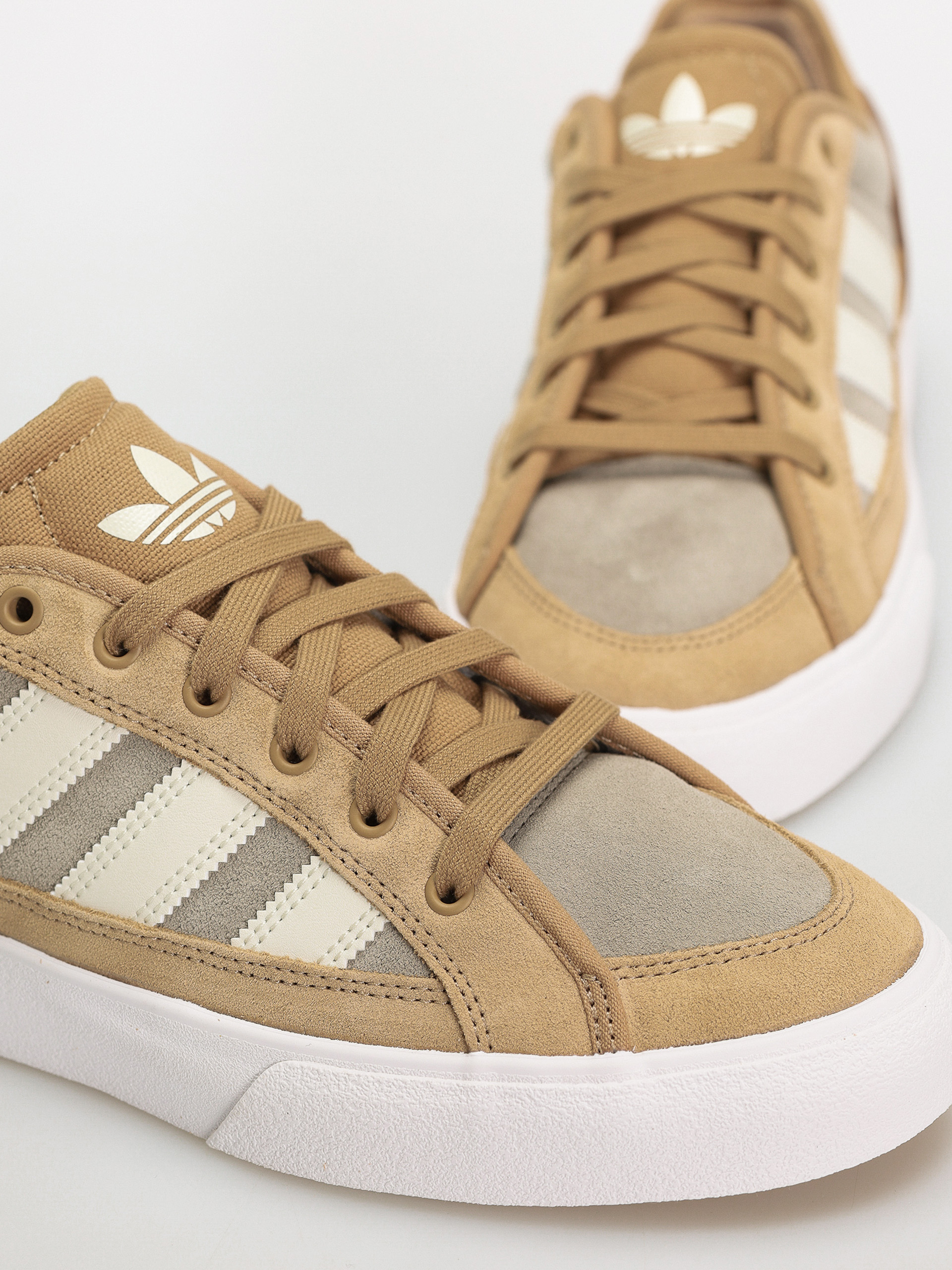 adidas Court TNS Premiere Cipők (cardbo/owhite/silpeb)