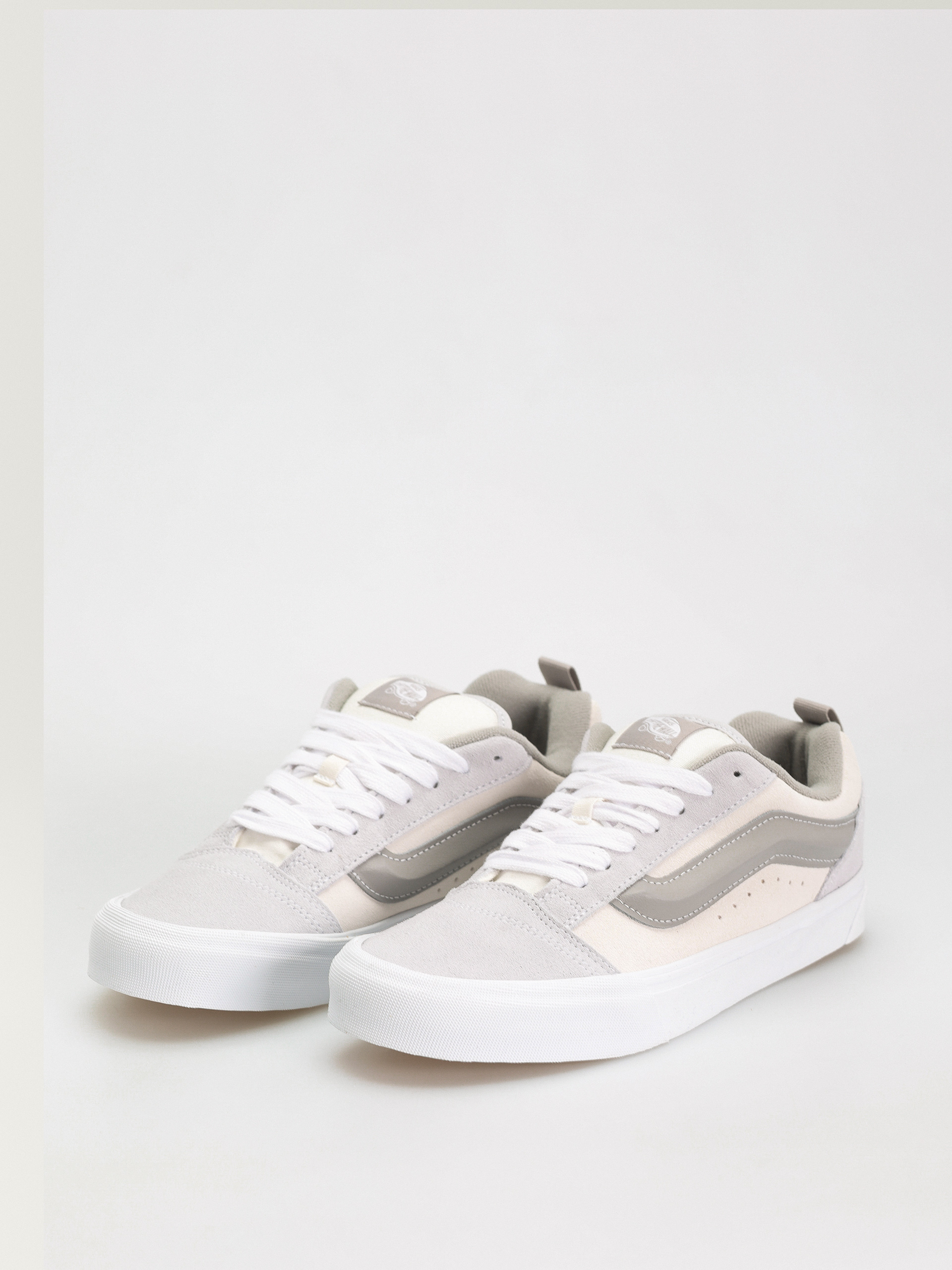 Vans Knu Skool Cipők (tri-tone block light gray)
