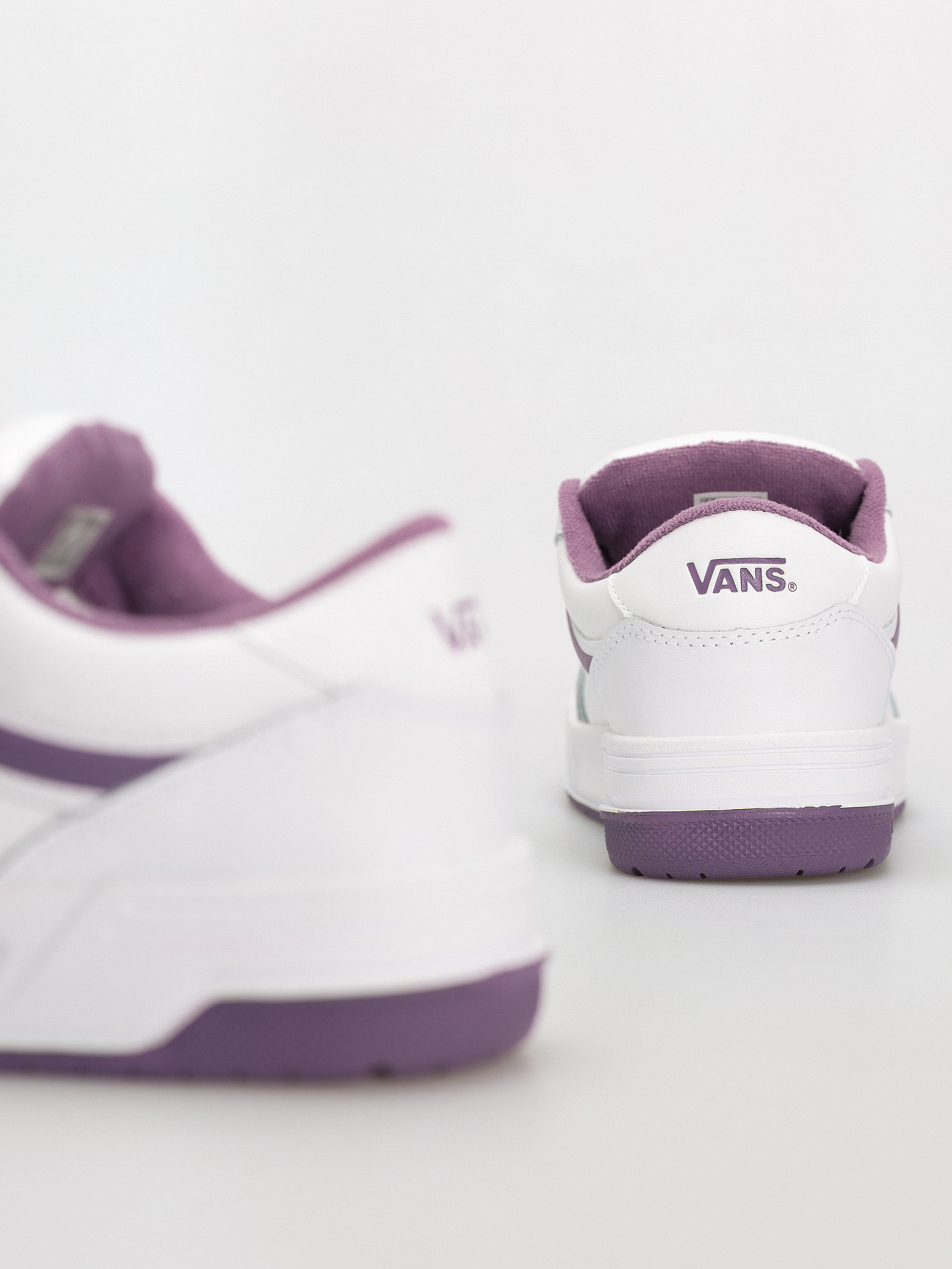 Vans Hylane Cipők (pop purple)
