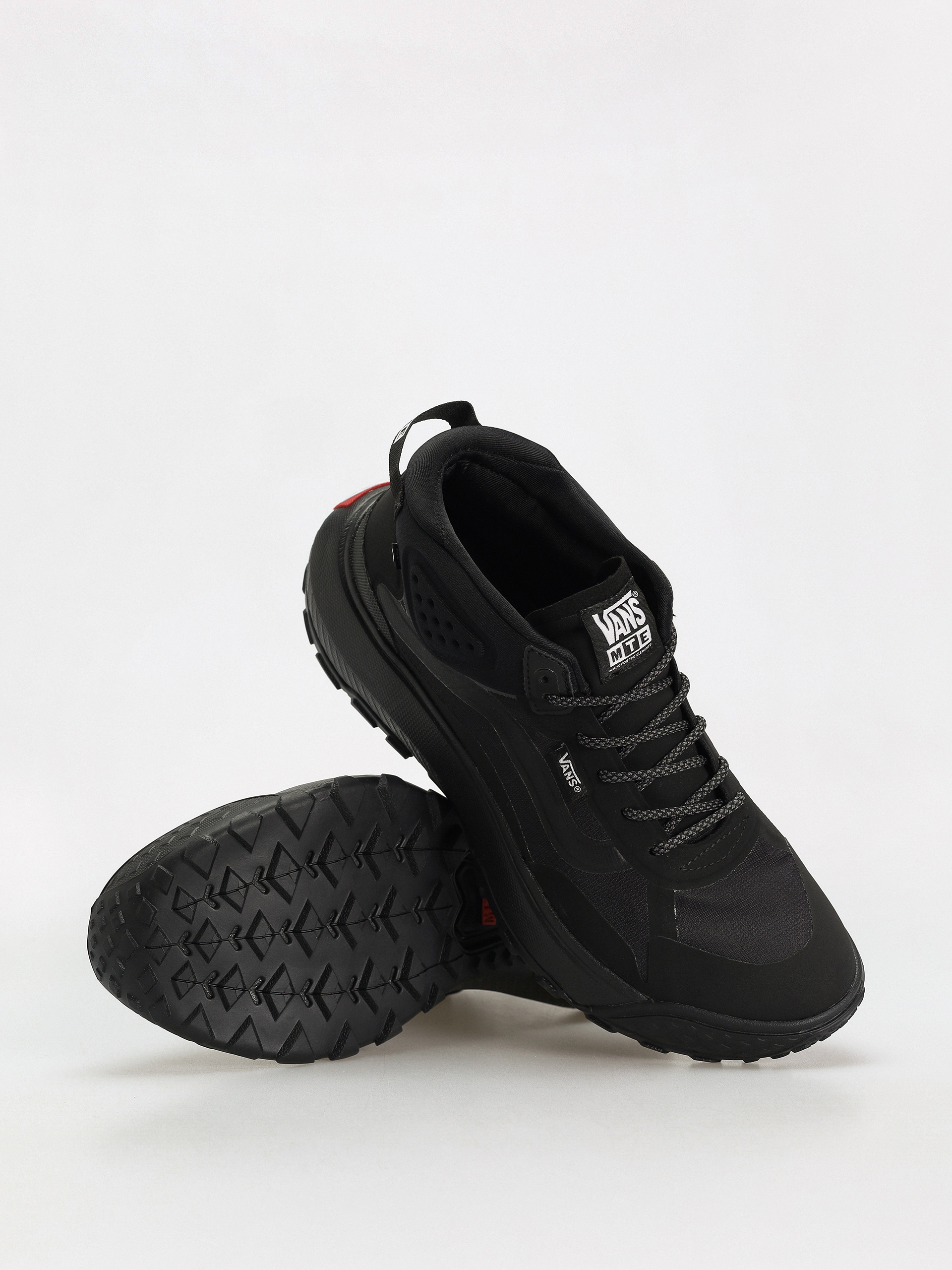 Vans Crosspath Mid MTE Cipők (black/black)