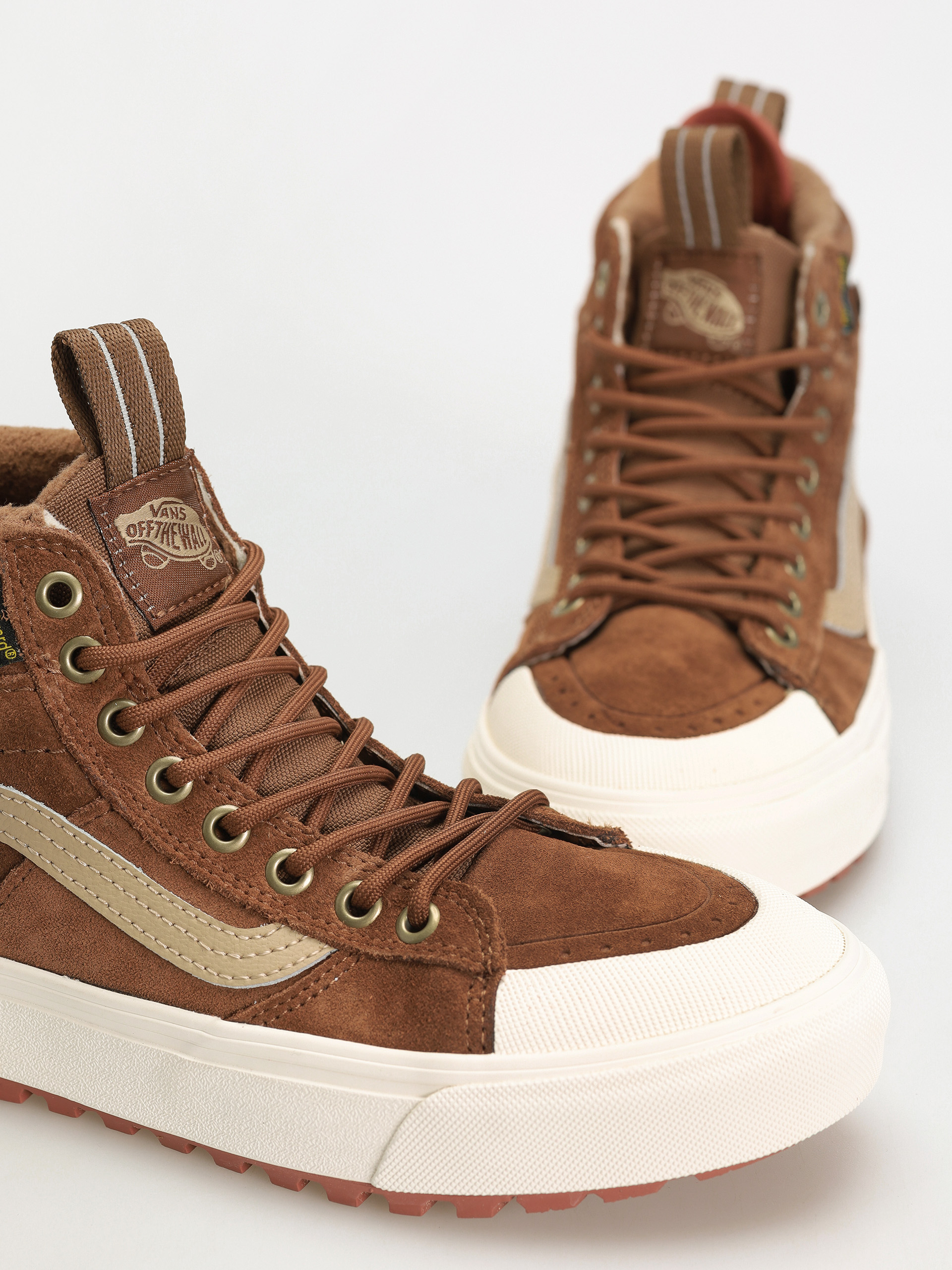 Vans Sk8 Hi Waterproof MTE Cipők (brown)