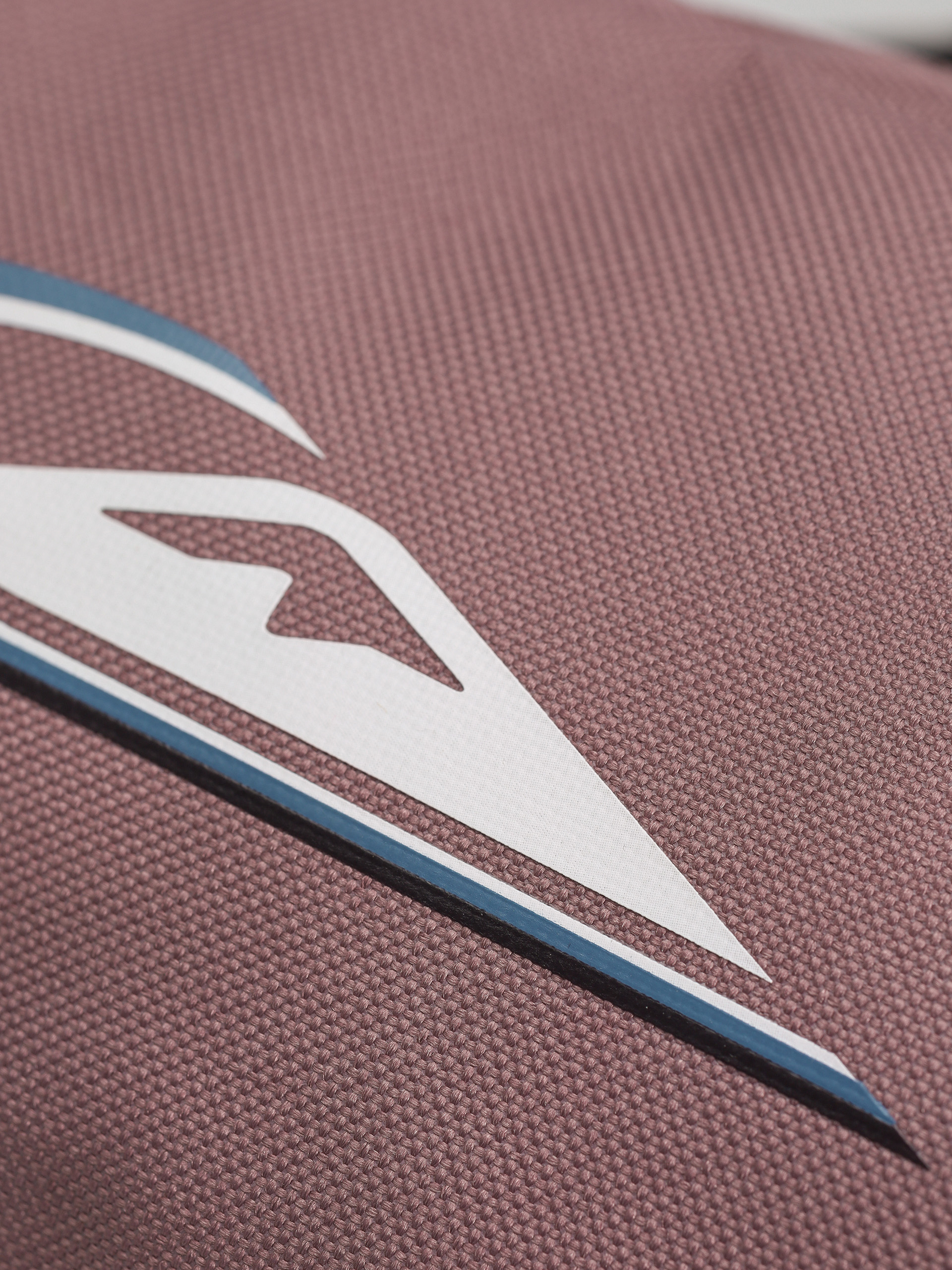 Övtáska Quiksilver Pubjug 2.0 (grape shake)