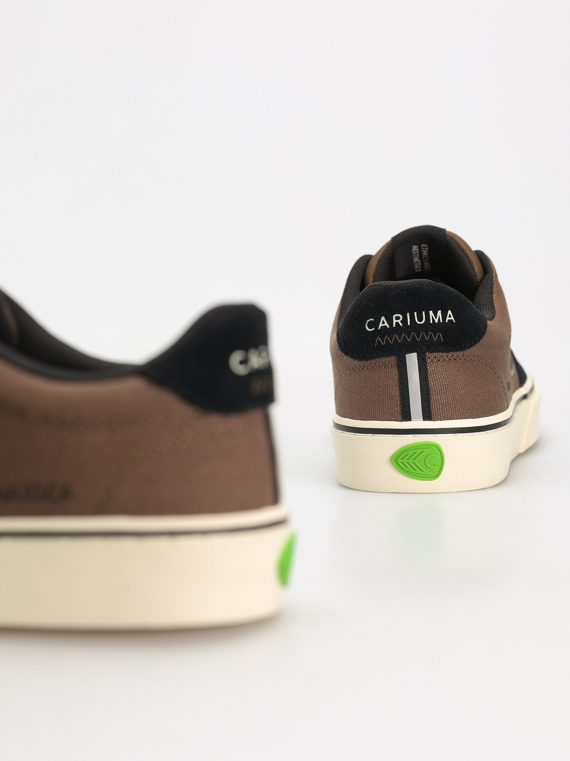 Cariuma Naioca Pro Cipők (black/dark khaki)