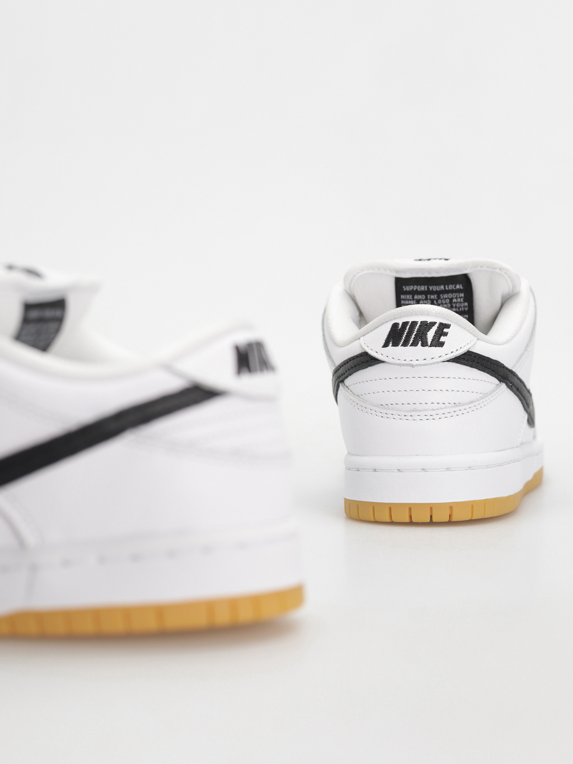 Cipők Nike SB Dunk Low Pro Aa (white/black white gum light brown)