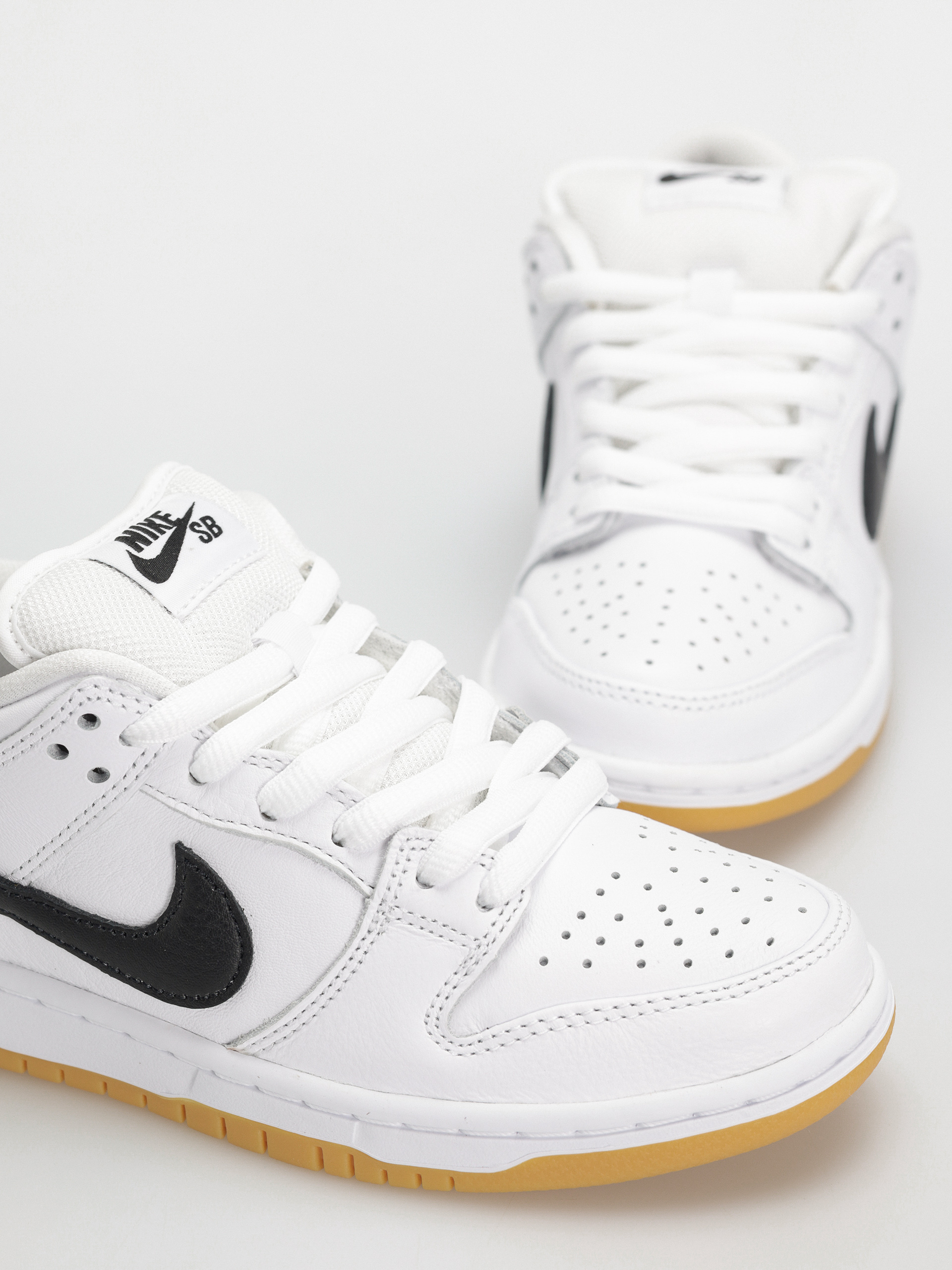 Cipők Nike SB Dunk Low Pro Aa (white/black white gum light brown)