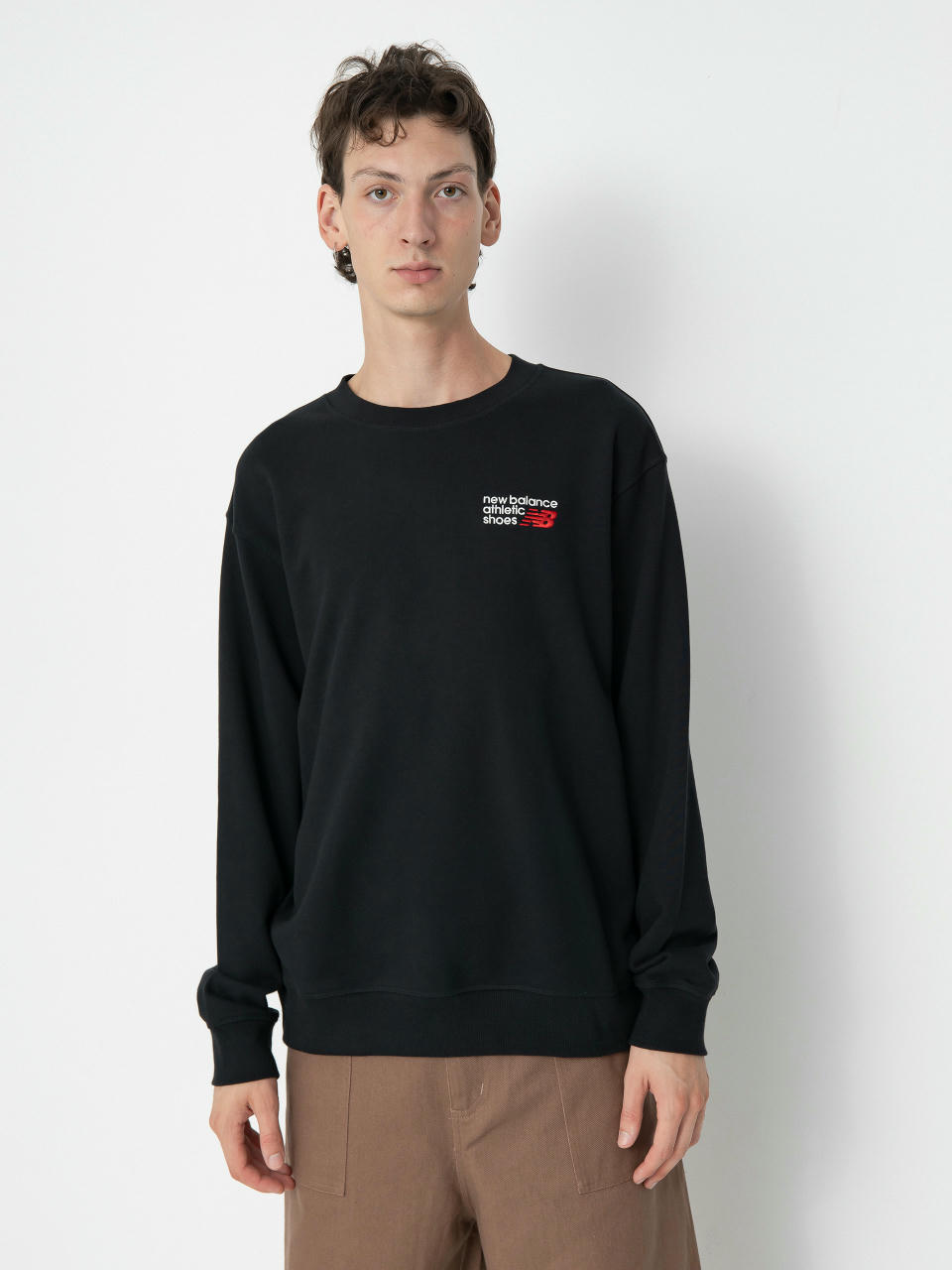 New Balance Athletics Premium Logo Crew Pulóver (black)