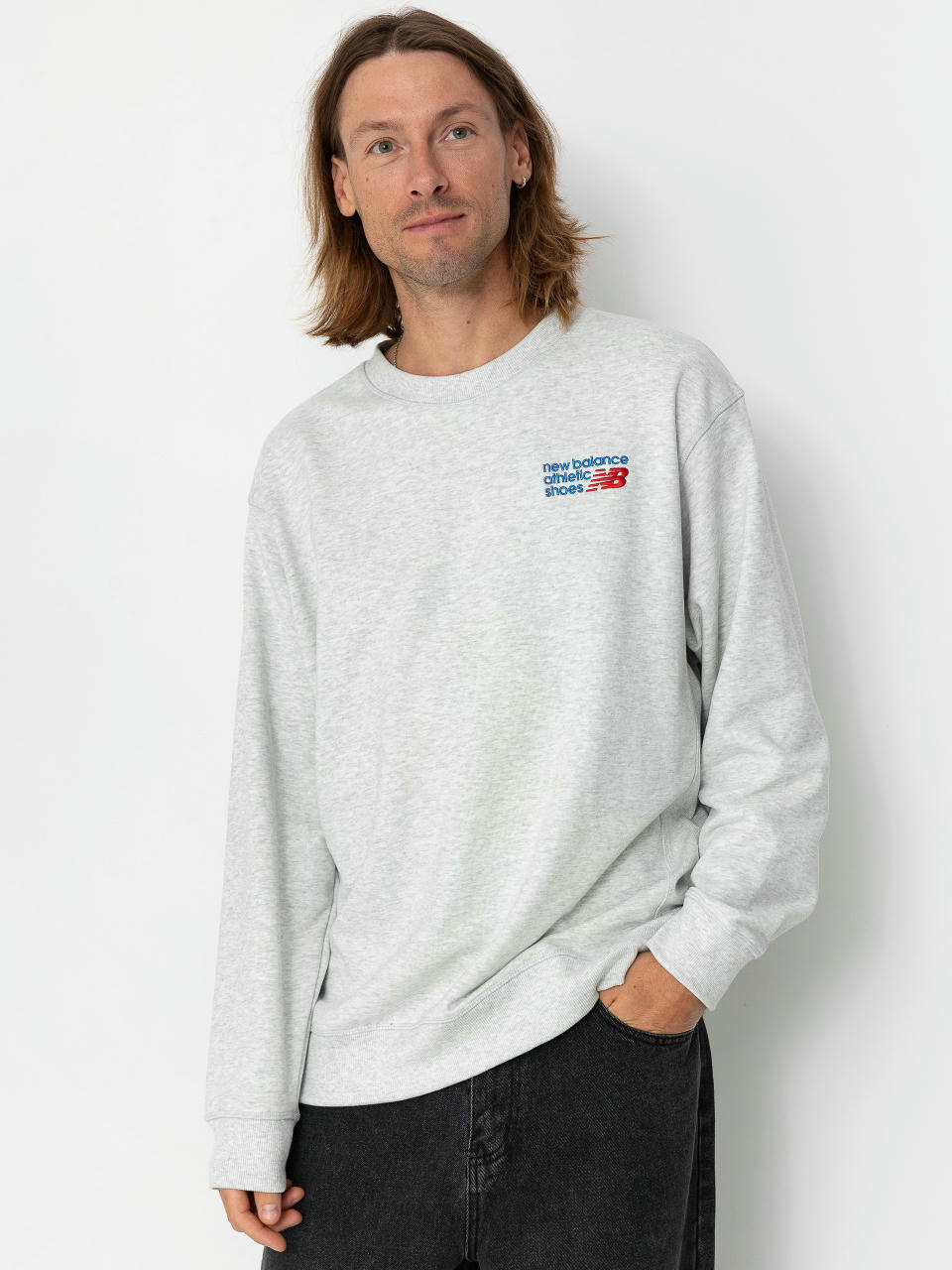 New Balance Athletics Premium Logo Crew Pulóver (ashheather)