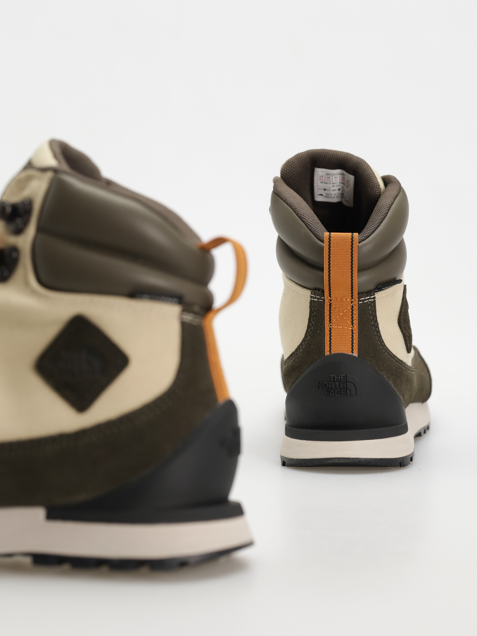 The North Face Back To Berkeley Iv Textile Wp Cipők (gravel/new taupe green)