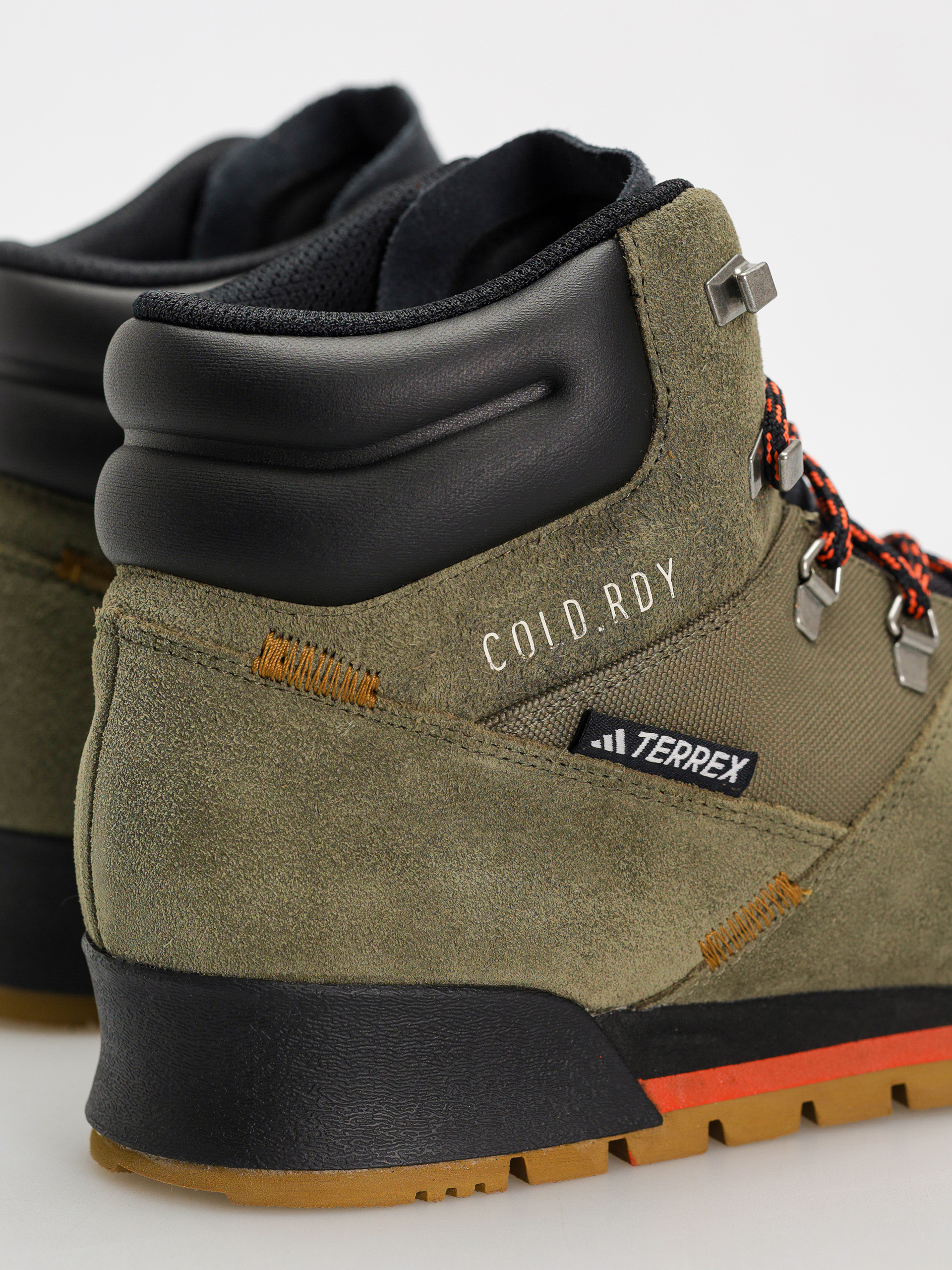 adidas Terrex Snowpitch C. Cipők (olistr/brostr/seimor)