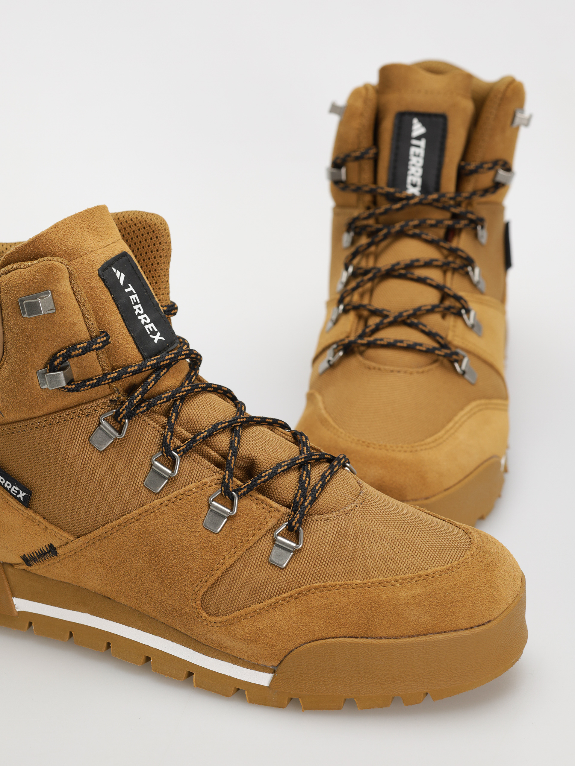 adidas Terrex Snowpitch C. Cipők (brostr/brostr/seimor)