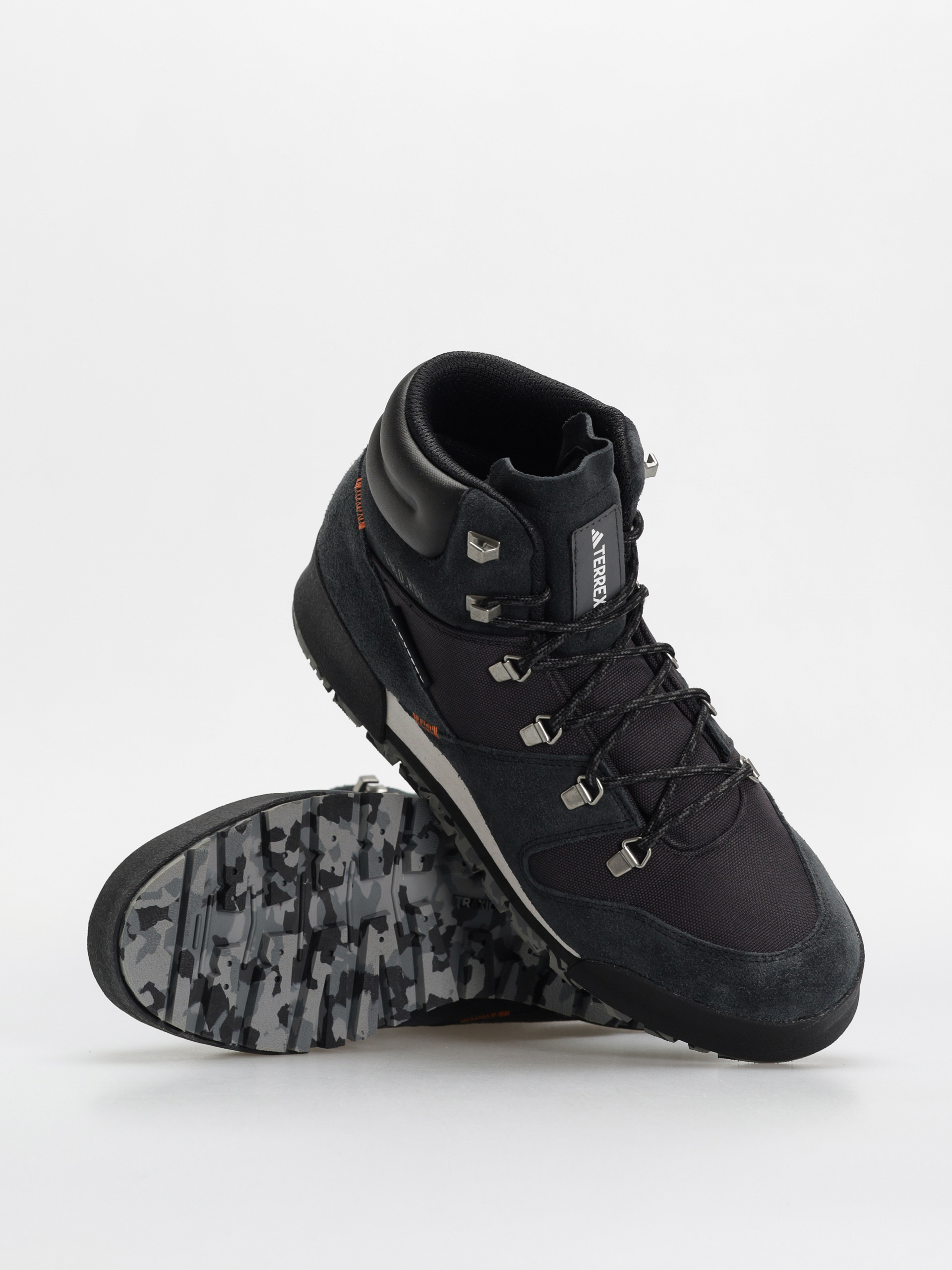 adidas Terrex Snowpitch C. Cipők (cblack/cblack/seimor)