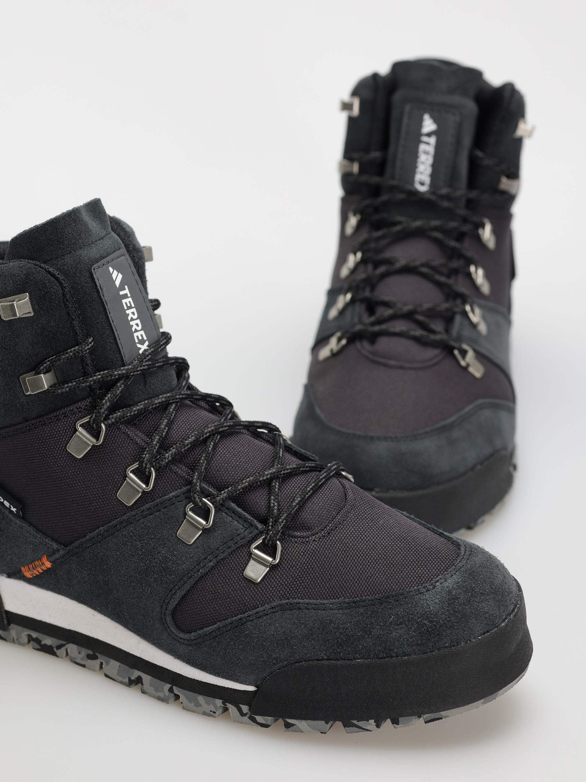 adidas Terrex Snowpitch C. Cipők (cblack/cblack/seimor)