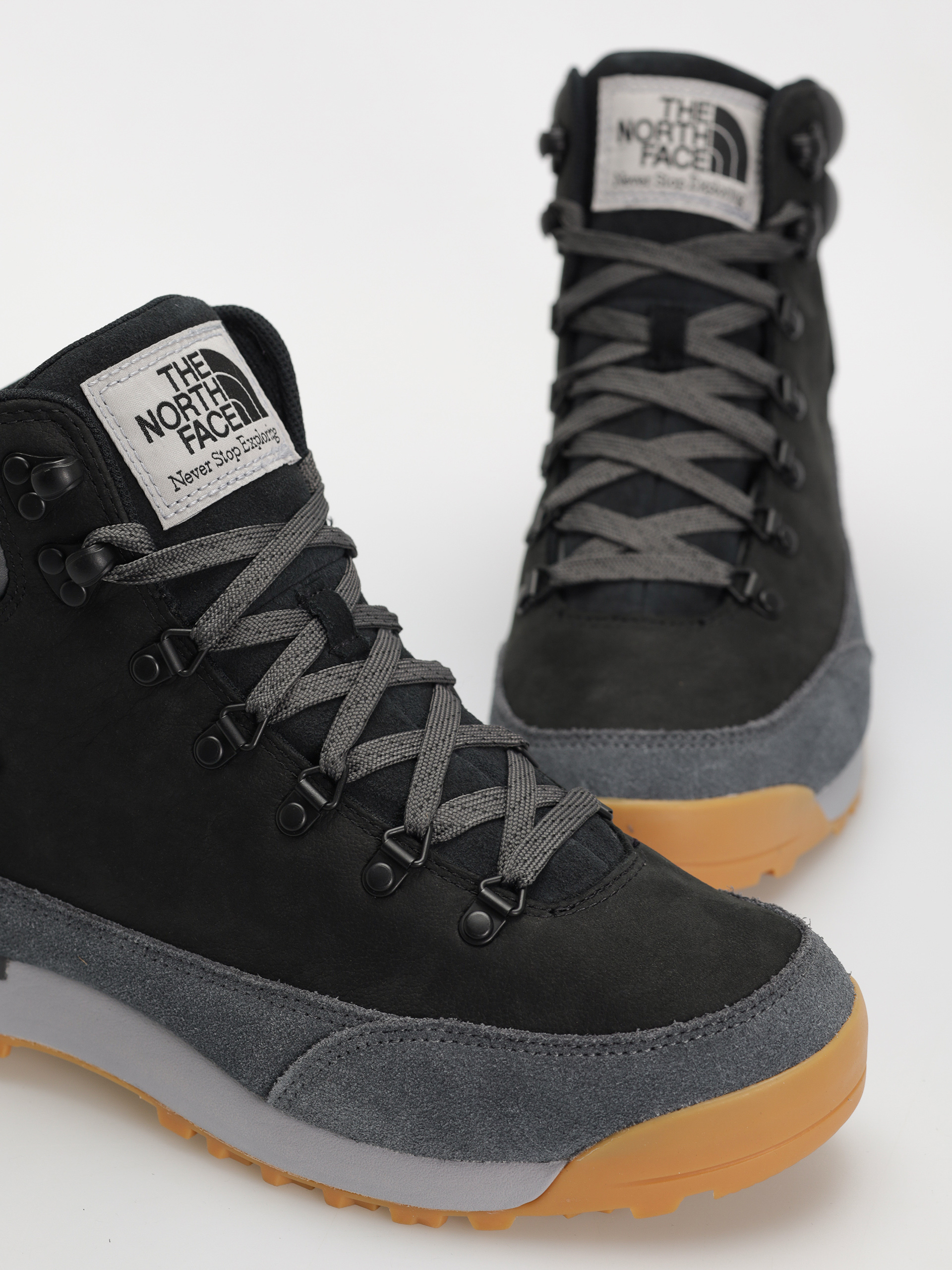 The North Face Back To Berkeley Iv Leather Wp Cipők (tnf black/asphalt grey)