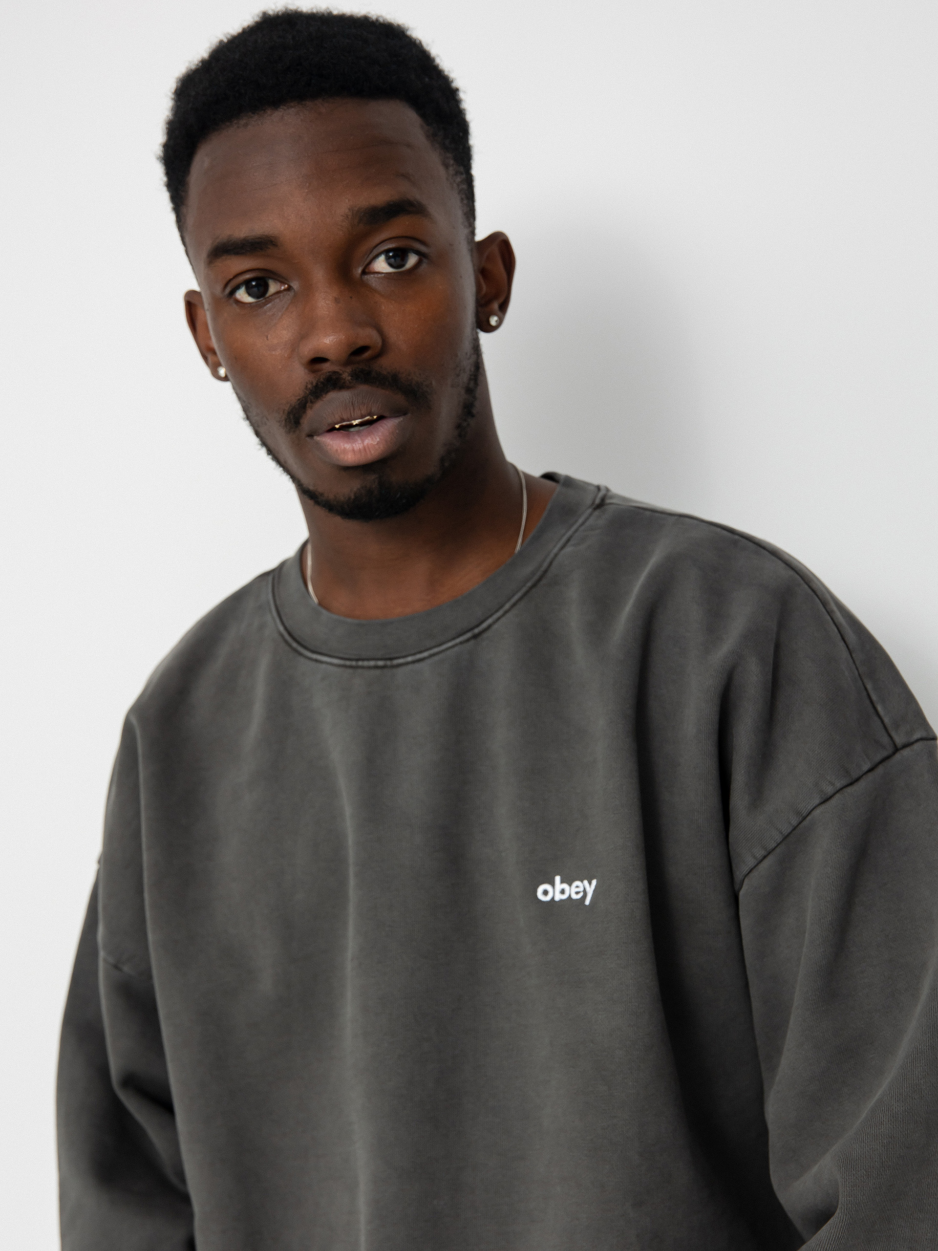 OBEY Lowercase Pigment Pulóver (digital black)