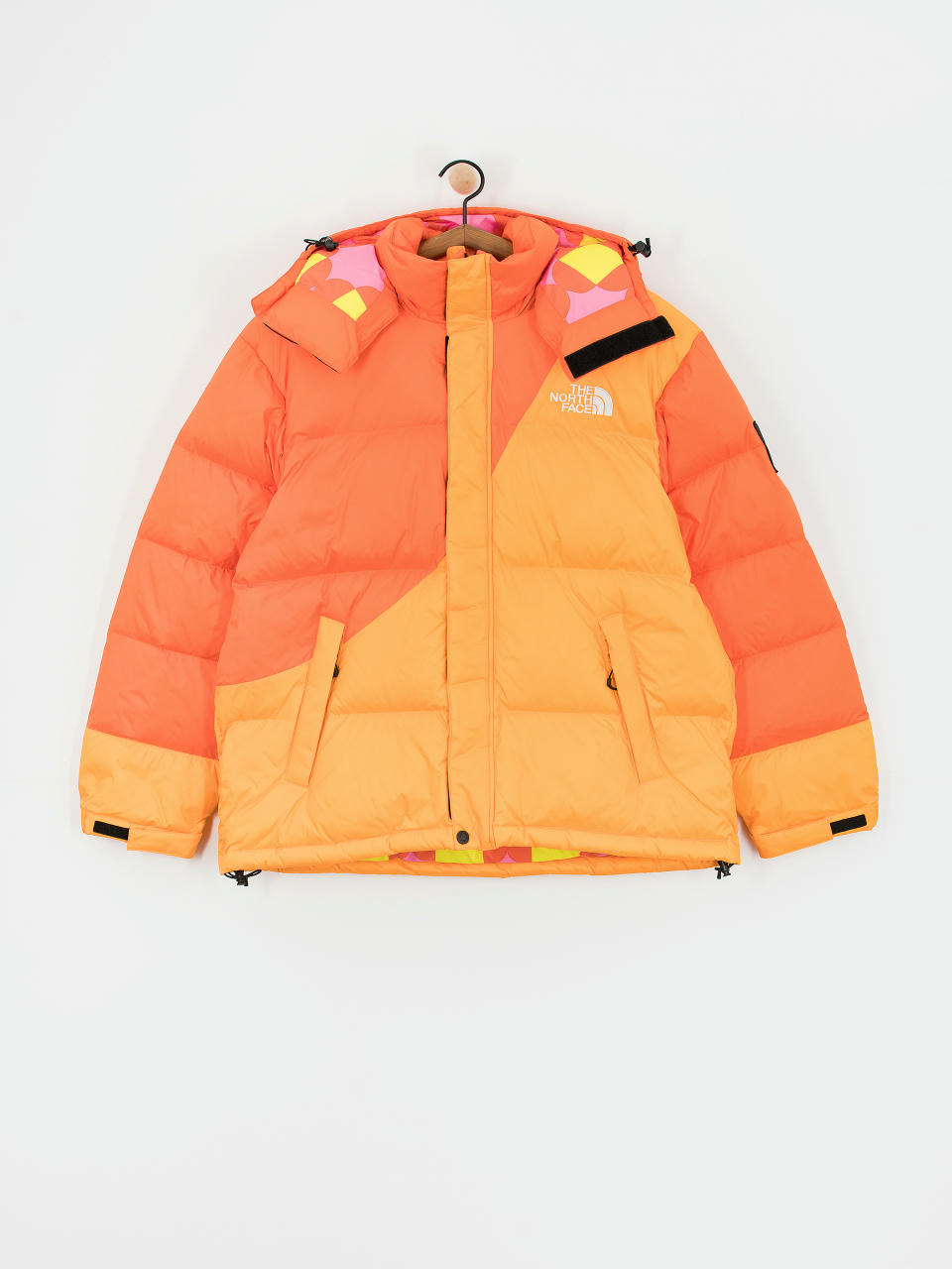 The North Face X Yinka Ilori Down Puffer Dzseki (red orange/apricot glaz)