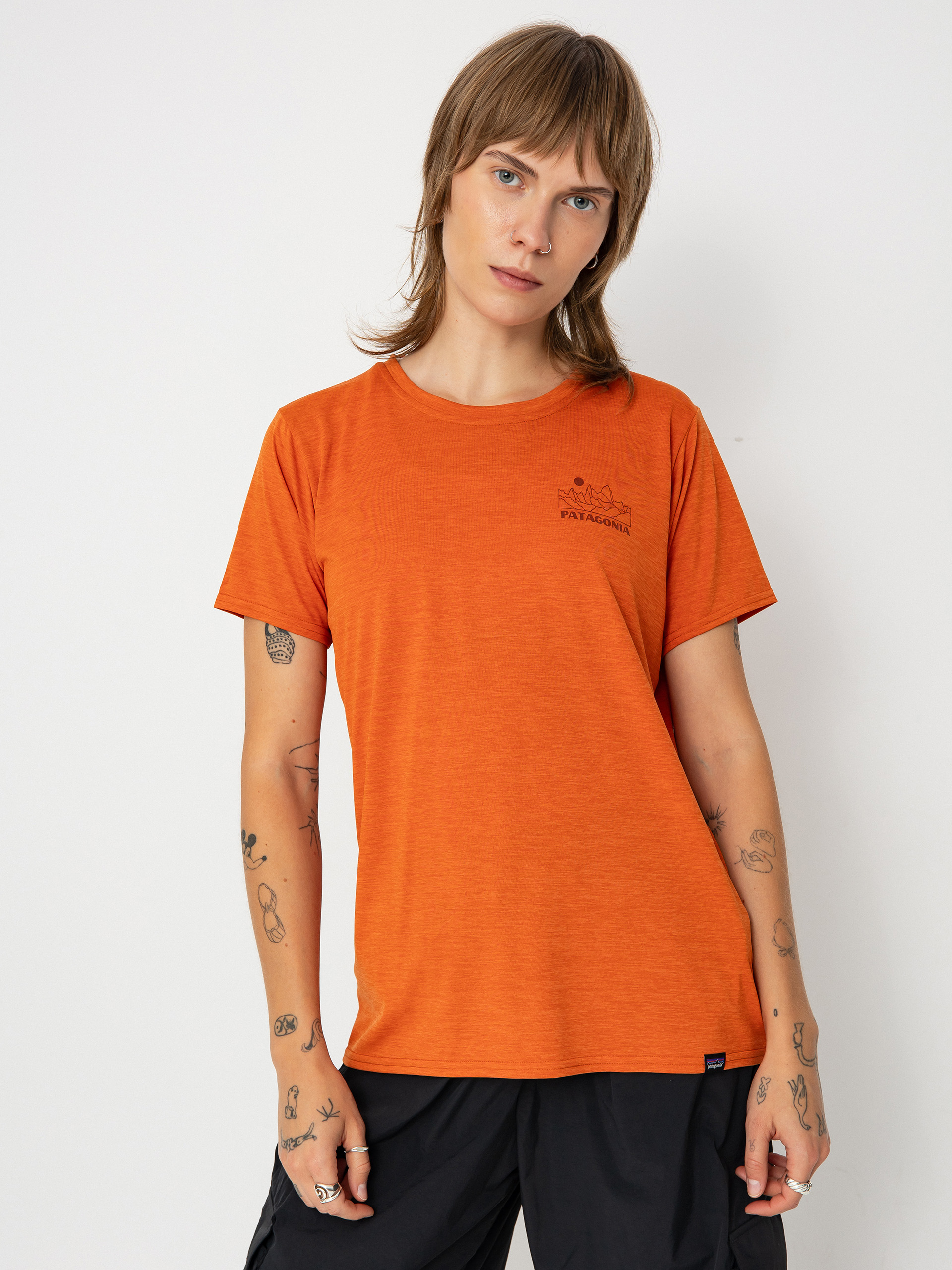 Póló Patagonia Cap Cool Daily Graphic Lands Wmn (trailways redtail rust x dye)