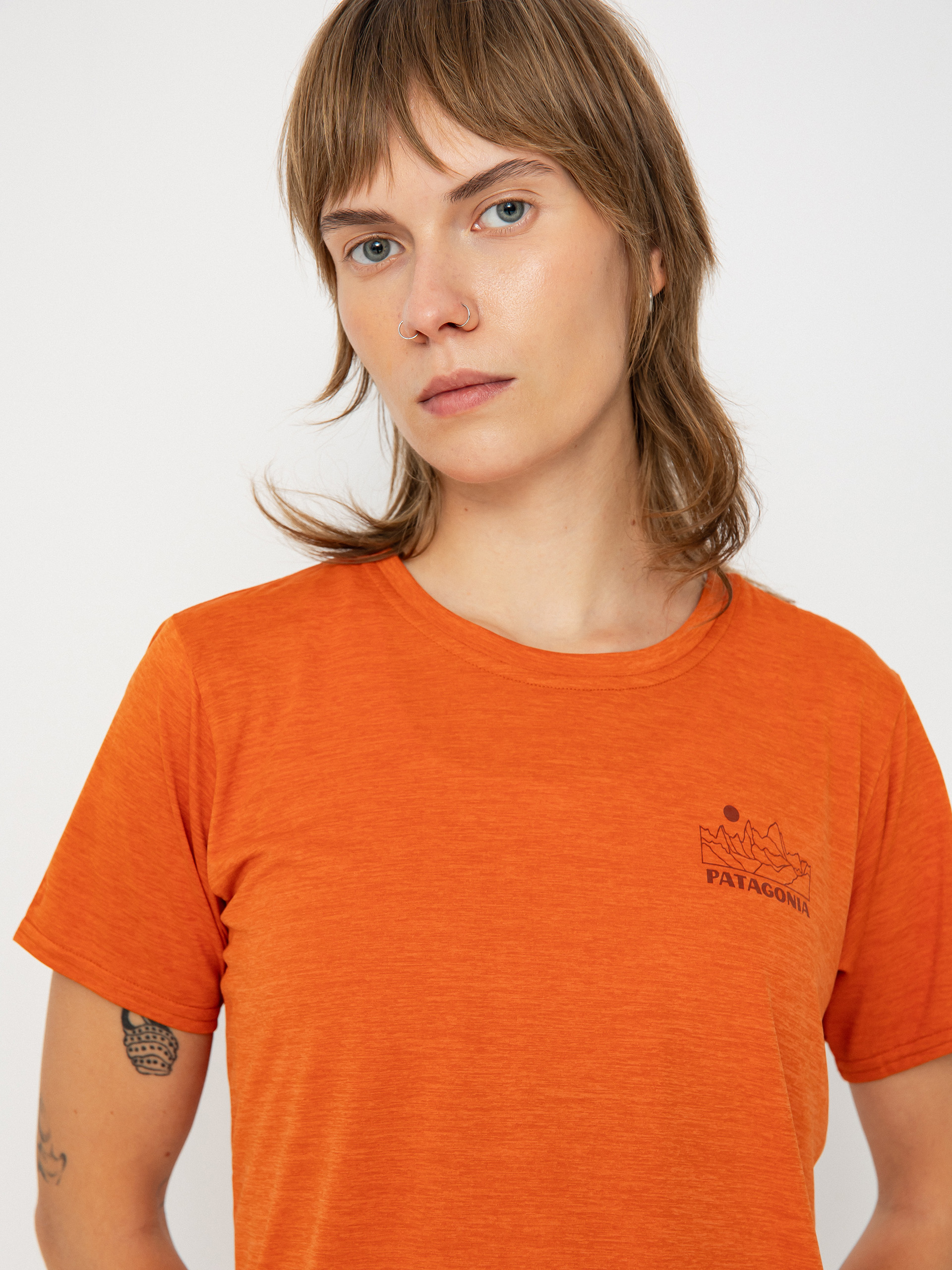 Póló Patagonia Cap Cool Daily Graphic Lands Wmn (trailways redtail rust x dye)