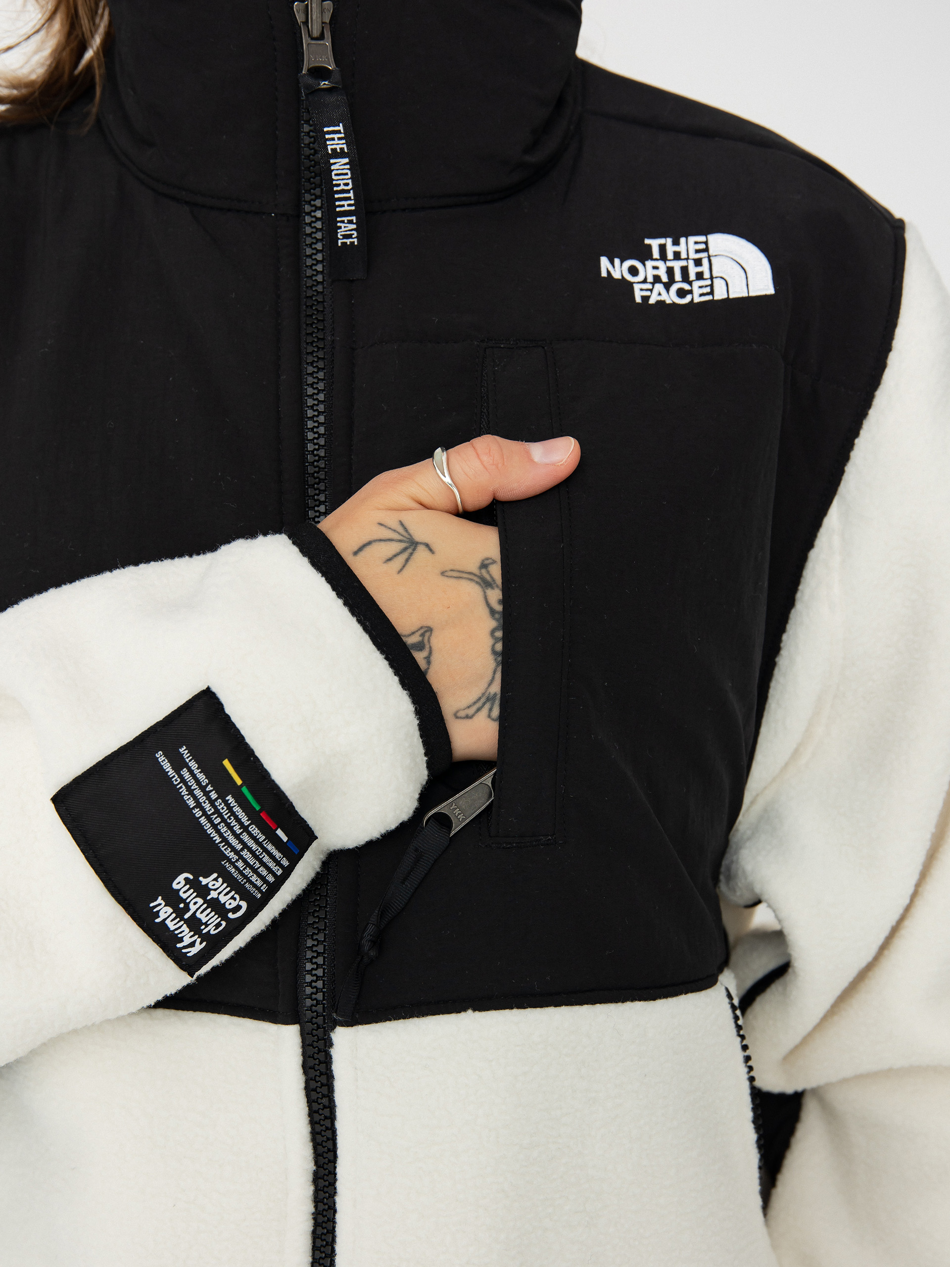 The North Face Retro Denali Wmn Dzseki (white dune/tnf black tn)