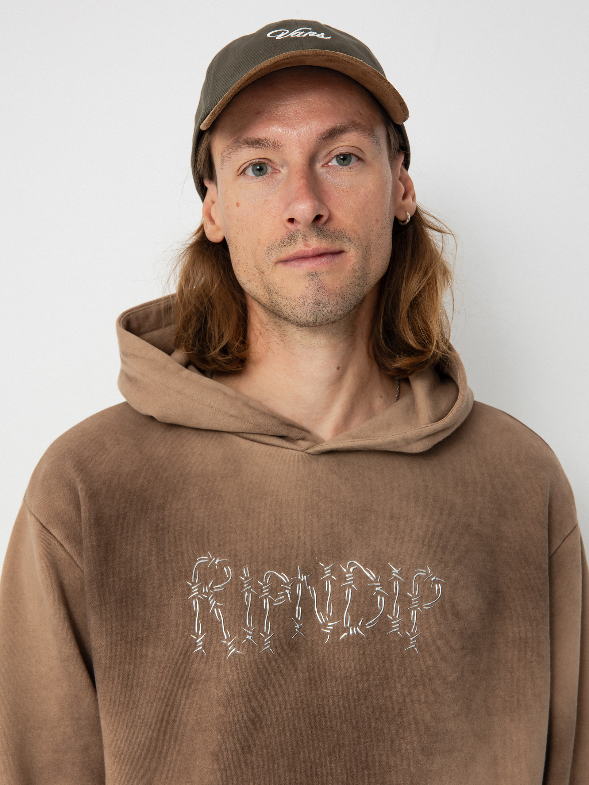 Kapucnis pulóver RipNDip Keep Out HD (almond)