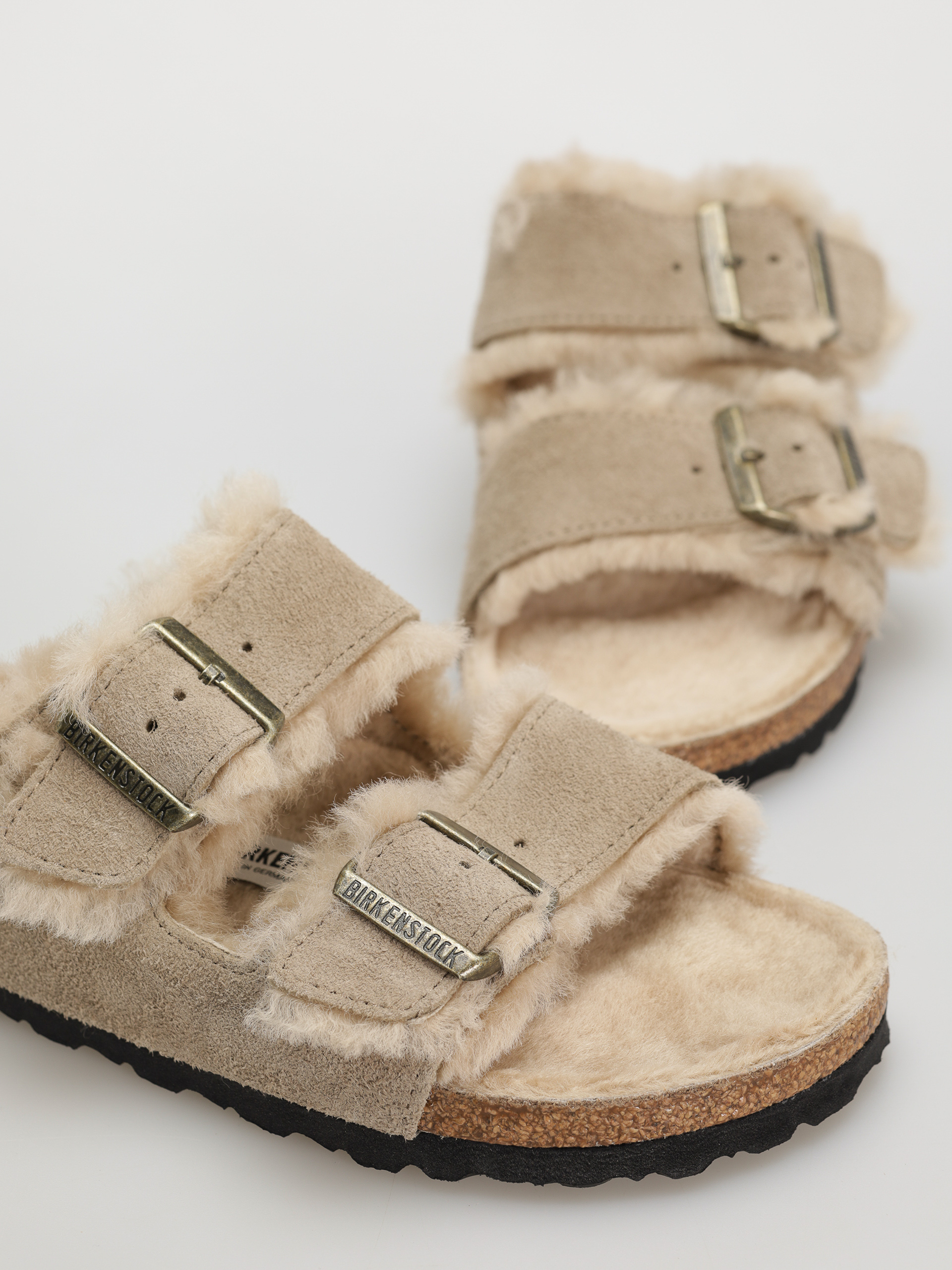 Birkenstock Arizona Shearling Suede Leather Fur Narrow Flip-flop papucsok Wmn (taupe)