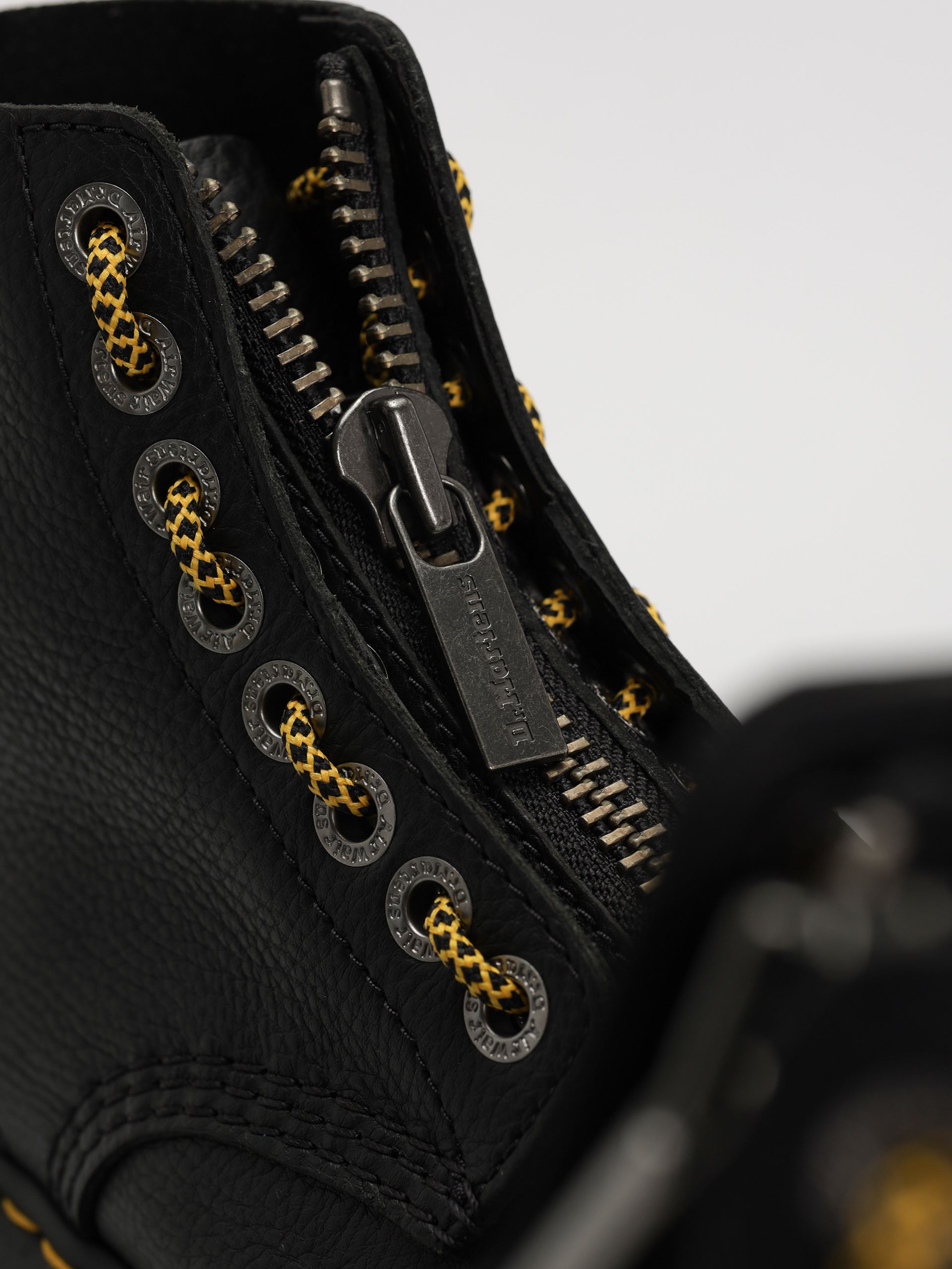 Dr. Martens Sinclair Max Wmn Cipők (black pisa)