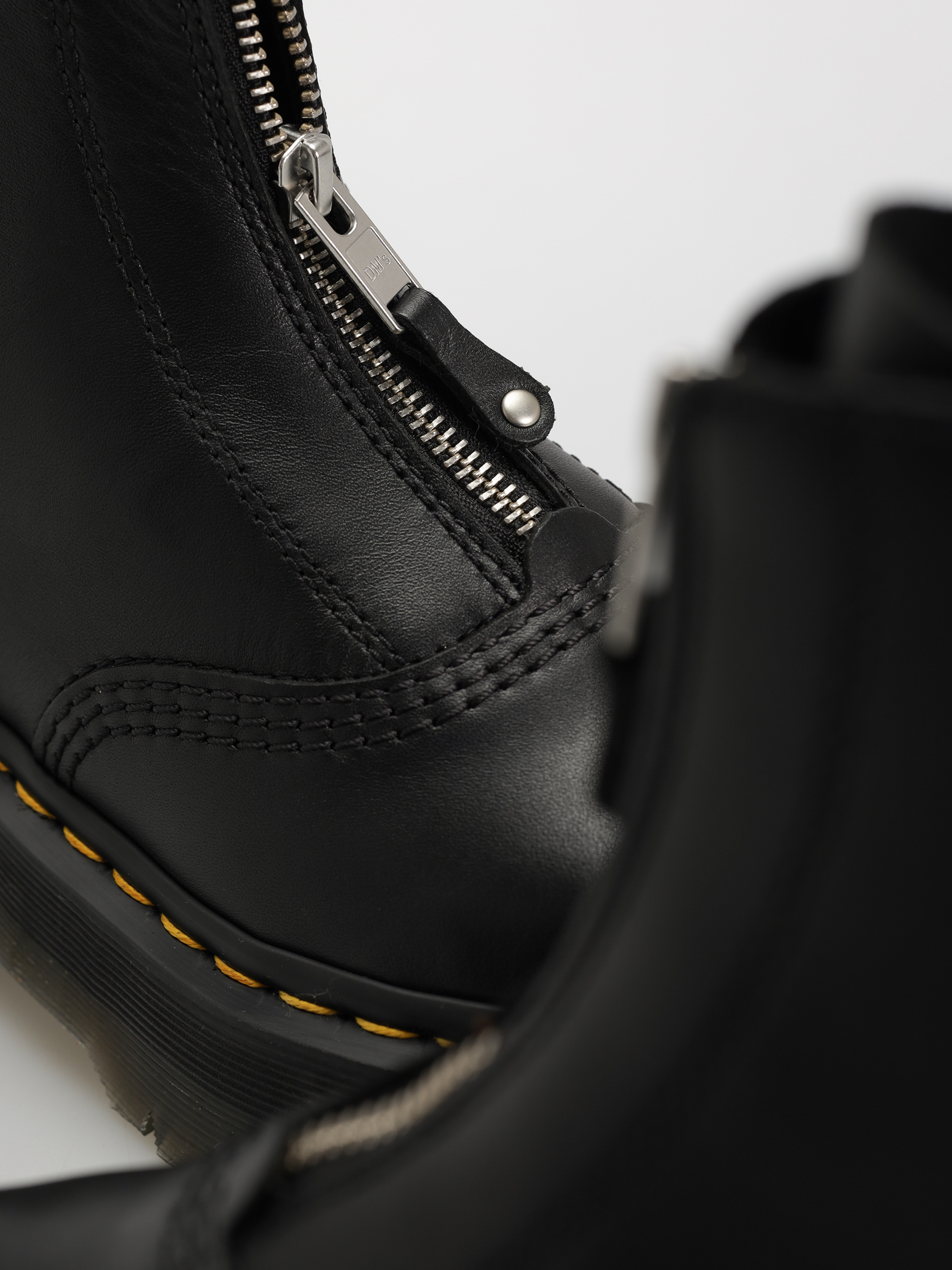 Dr. Martens Jetta Wmn Cipők (black sendal)